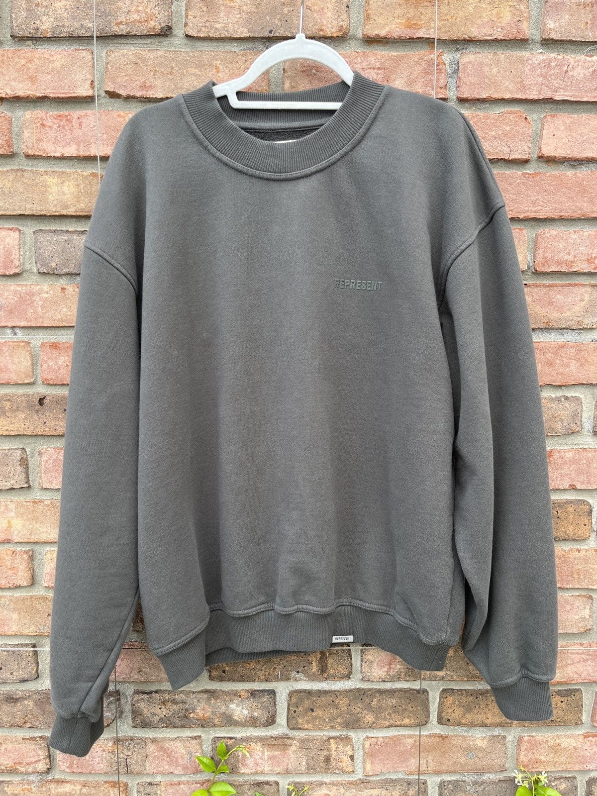 Heavyweight Represent Clothing Grey ‘Blanks’ sweatshirt