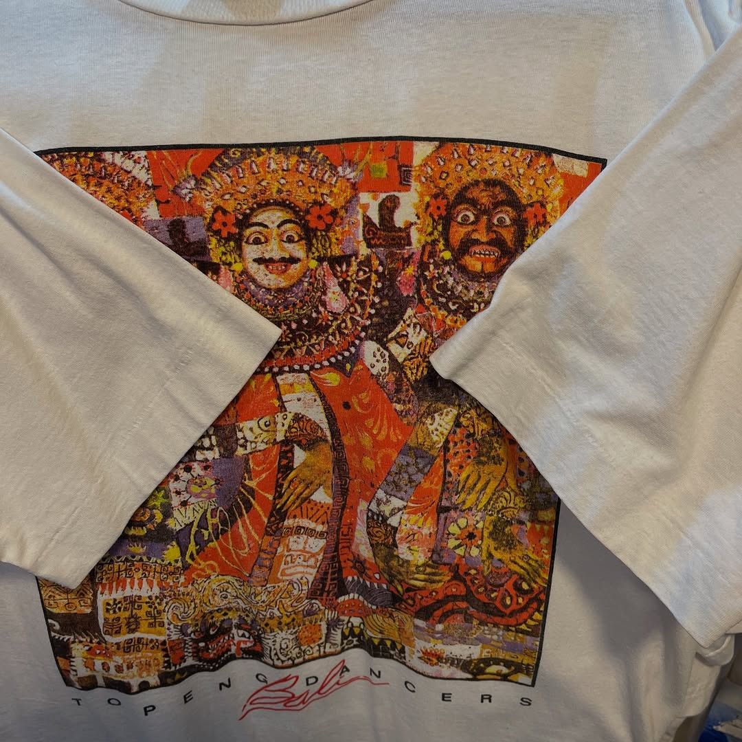 Vintage Vintage 90s Topeng dancers Bali Indonesia t shirt Size US M / EU 48-50 / 2 - 2 Thumbnail