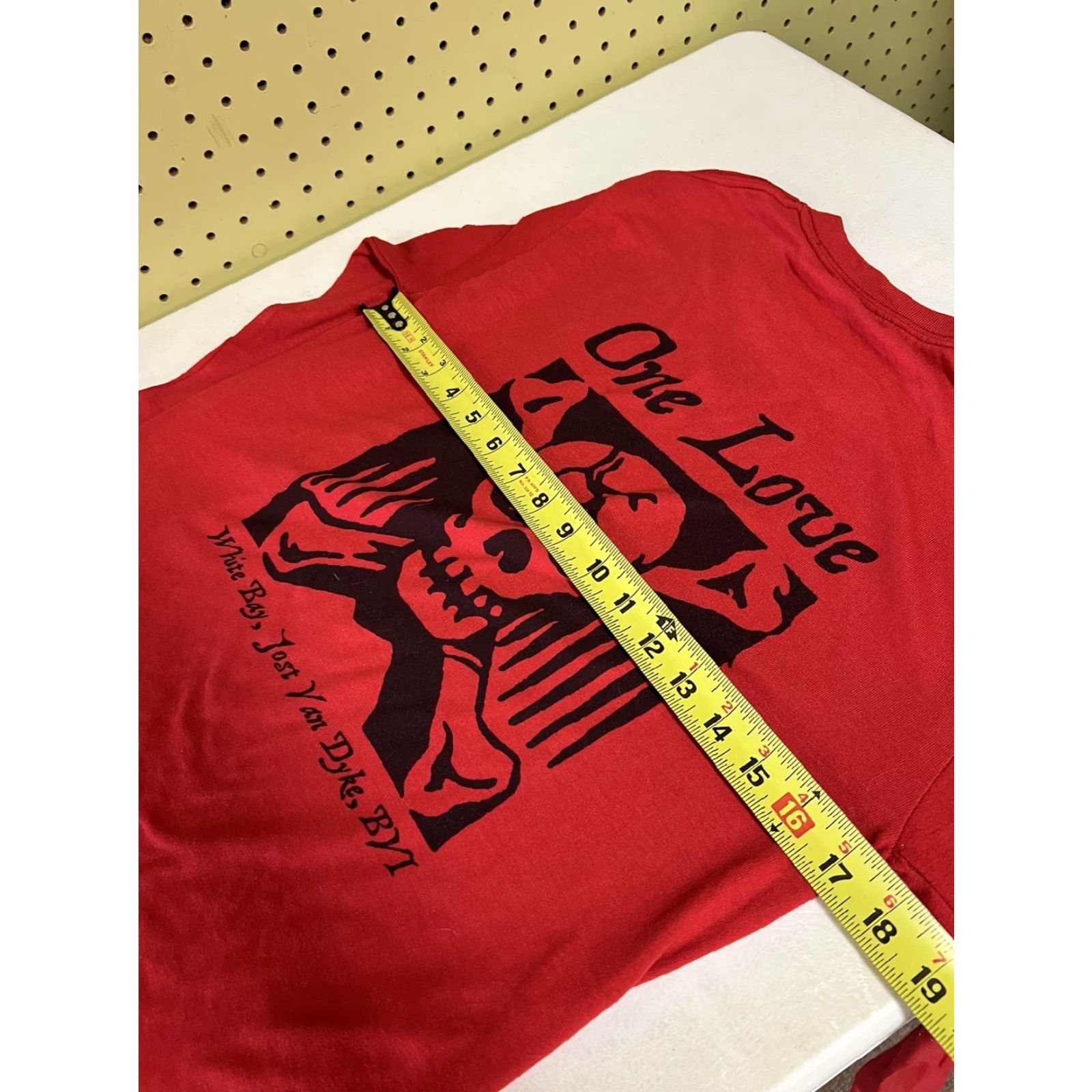 Jerzees One Love Jost Van Dyke Small Red Long Sleeve White Bay BVI Pirate Skull Shirt Unisex Adults S Red Crew Neck Long Sleeve Vintage No Size S / US 4 / IT 40 - 4 Thumbnail