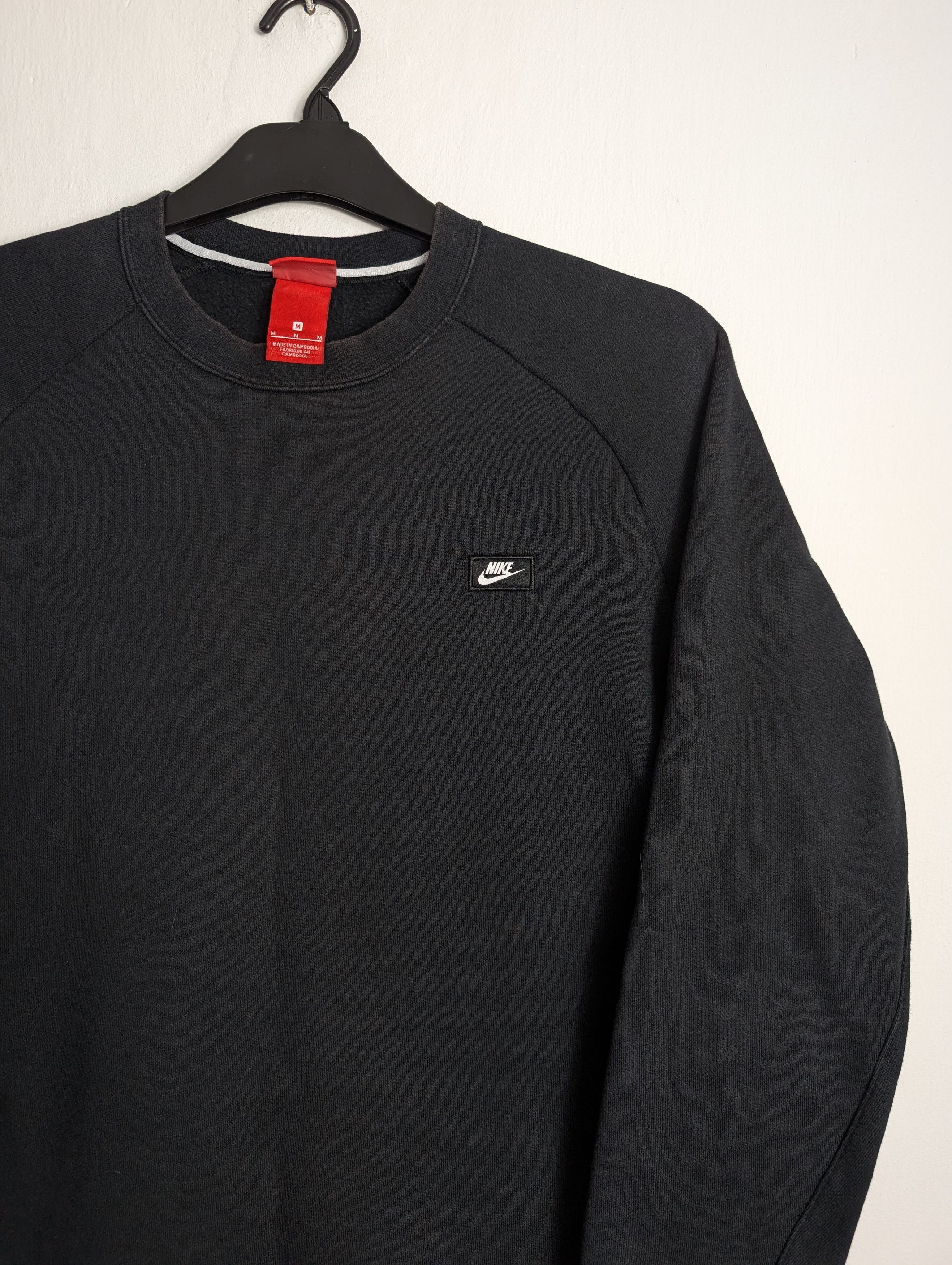 Nike Nike Swoosh Essential Sweatshirt Sportswear Streetwear Size US M / EU 48-50 / 2 - 2 Thumbnail