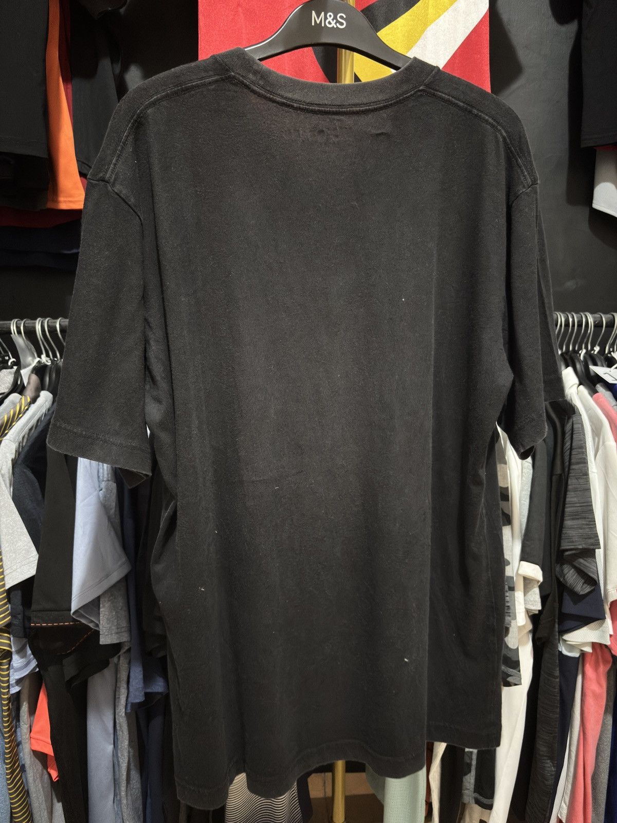 Uniqlo Uniqlo x Attack on titans T shirt Anime Black Size US XL / EU 56 / 4 - 4 Thumbnail