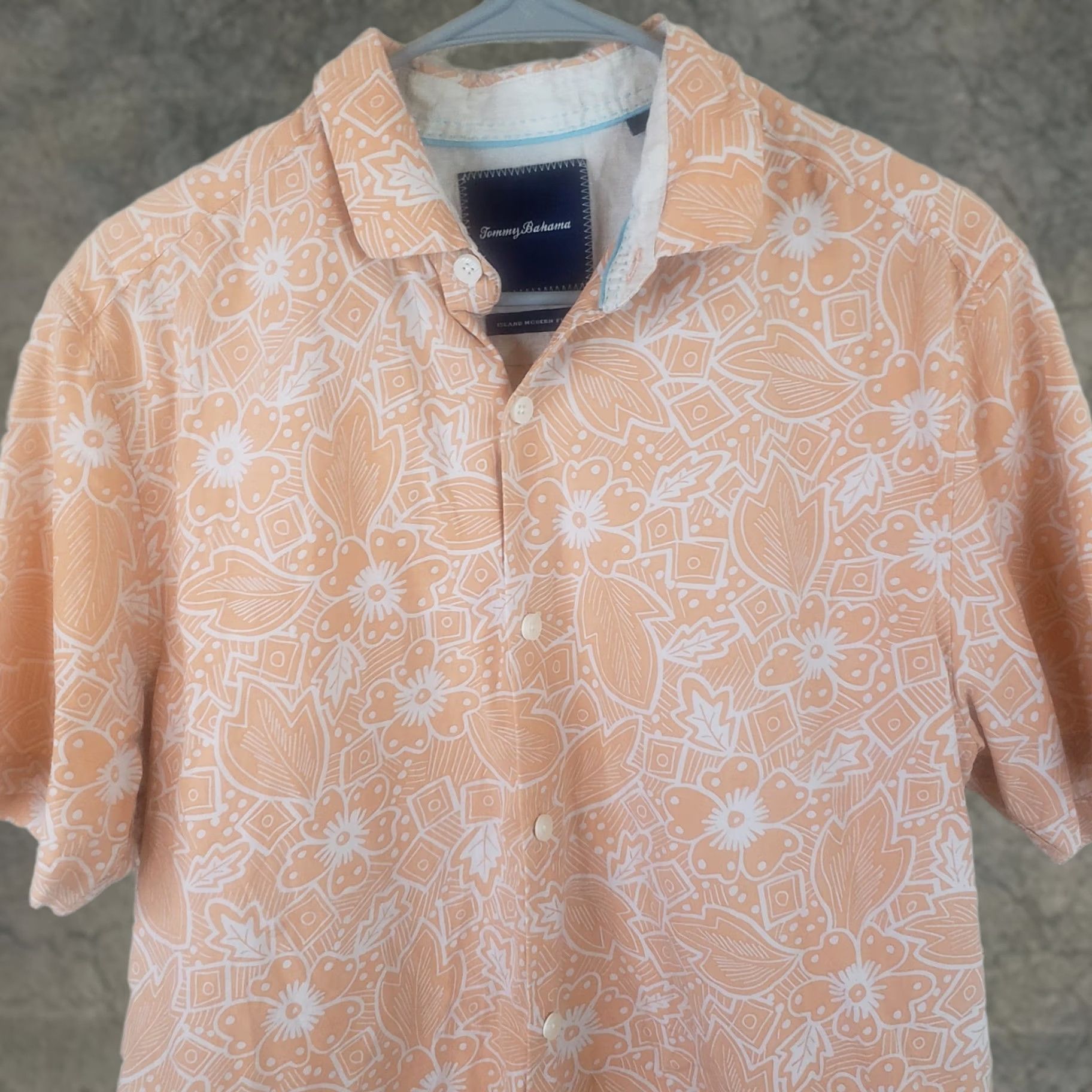 Tommy Bahama Tommy Bahama Shirt Men M Hawaiian Peach Orange Silk Cotton Short Slv Button-Up Collar Geometric Floral Modern Island Fit Size US M / EU 48-50 / 2 - 1 Thumbnail
