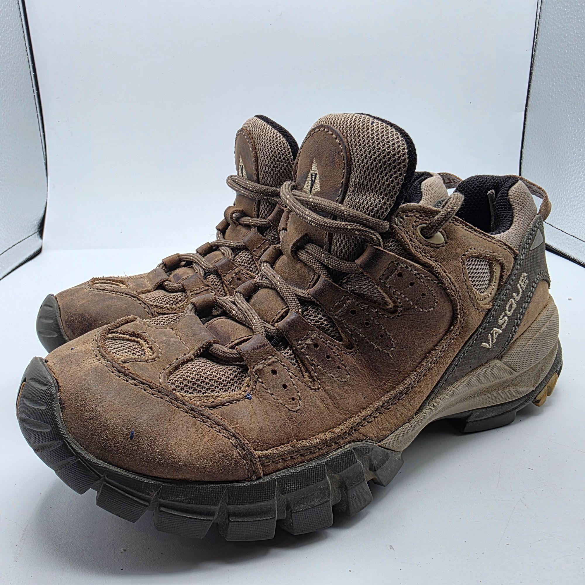 Vasque Vasque Mantra Womens Size 7 Brown Hiking Shoes Vibram Sole C Size US 7 / IT 37 - 4 Thumbnail
