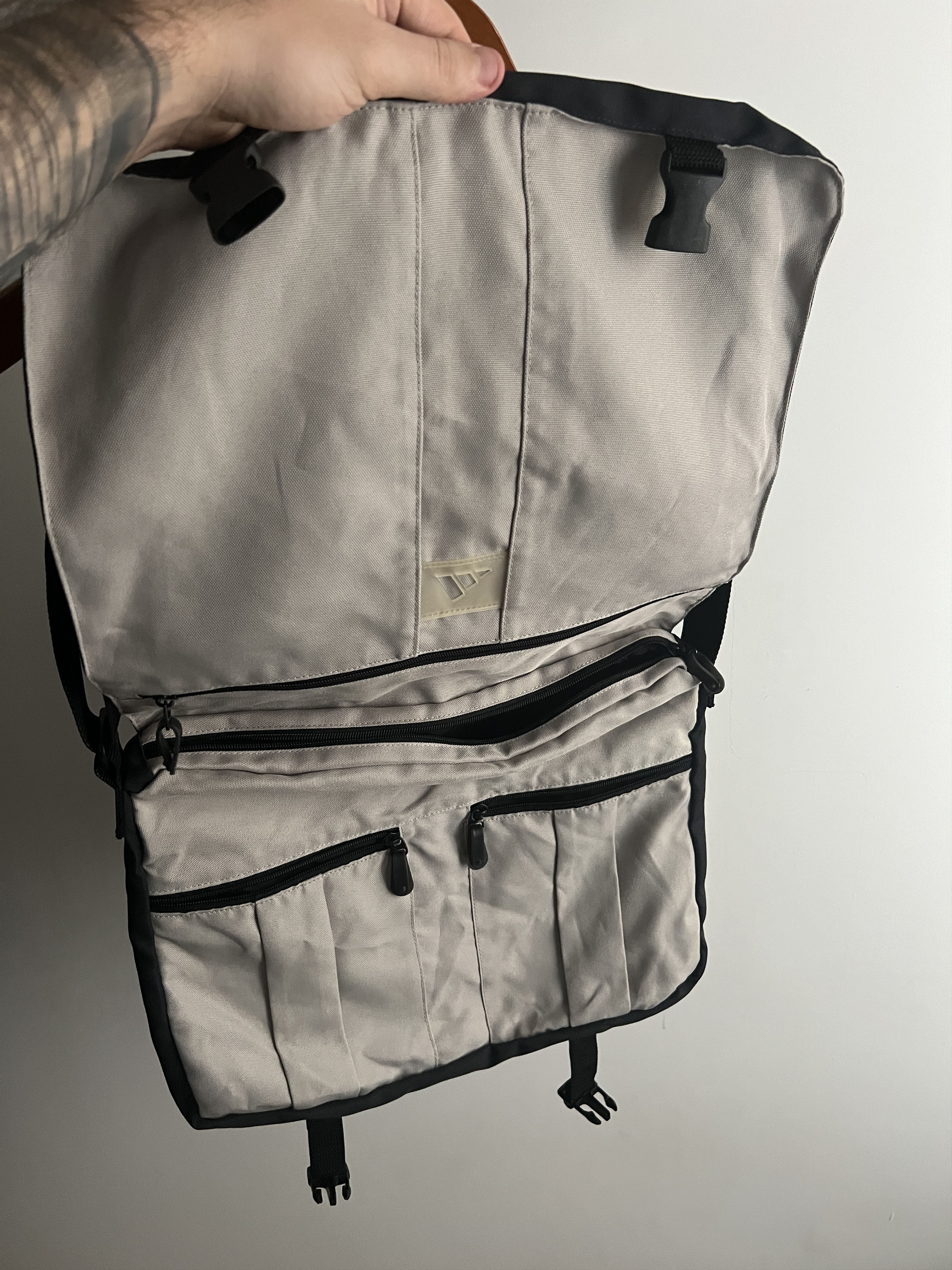 Adidas × Vintage Vintage 00s Adidas Avant Garde Y2K Drill Crossbody Bag Size ONE SIZE - 6 Thumbnail