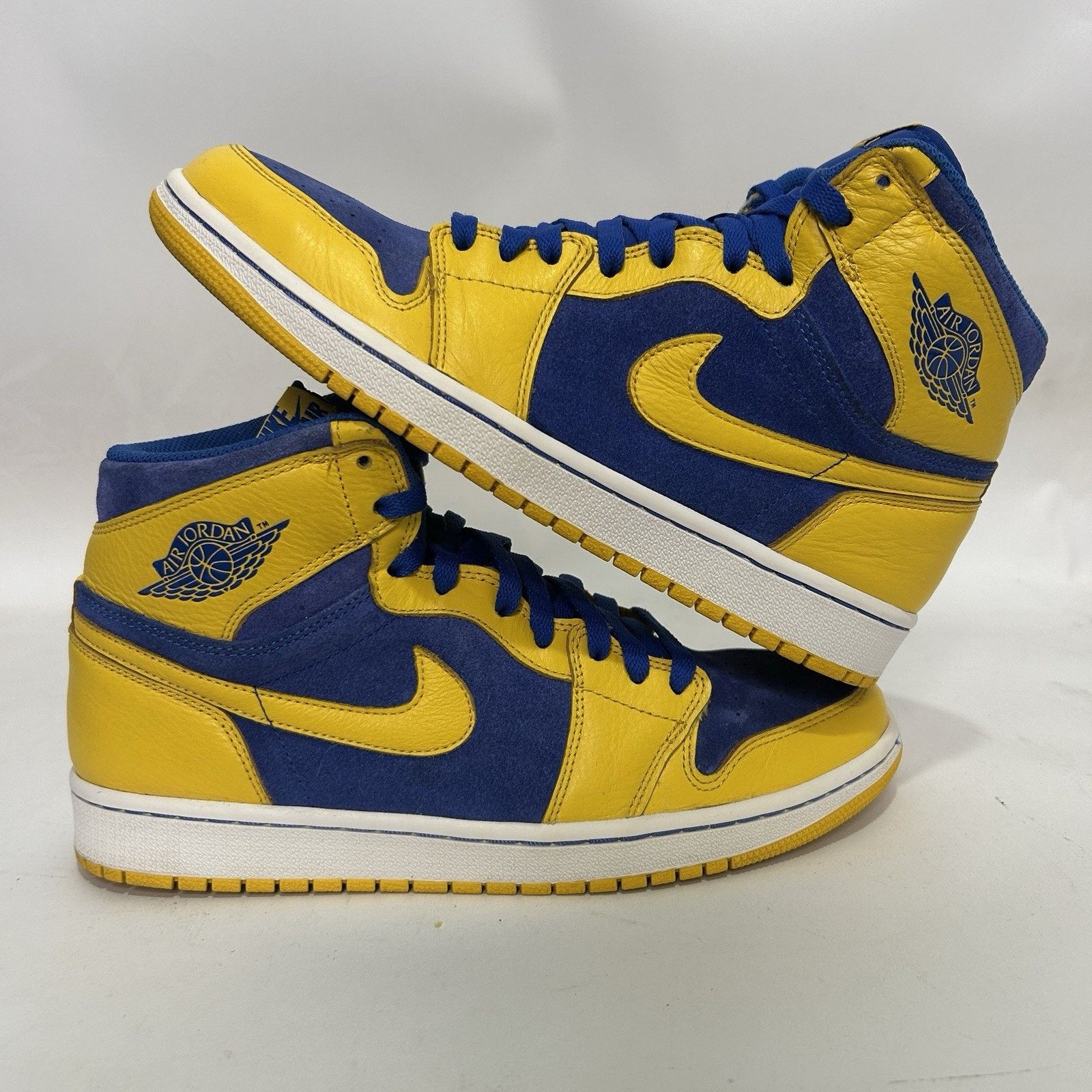 Jordan Brand Nike Air Jordan 1 Retro High OG “Laney” 2013 Size US 9.5 / EU 42-43 - 1 Thumbnail