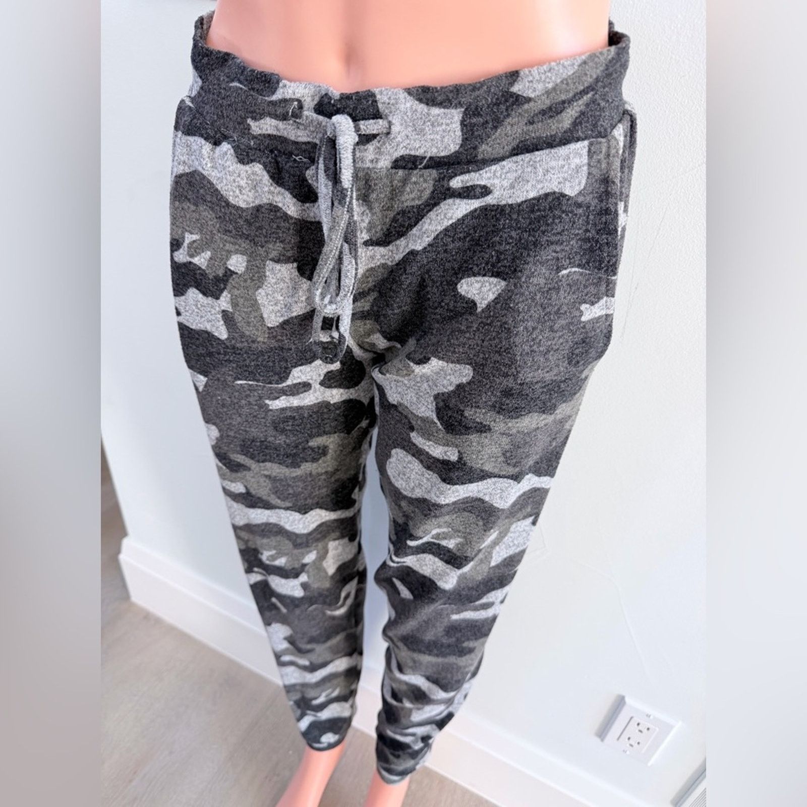Other New Y2K Camouflage Jogger Sweatpants Pants size S Size 26" / US 2 / IT 38 - 3 Thumbnail