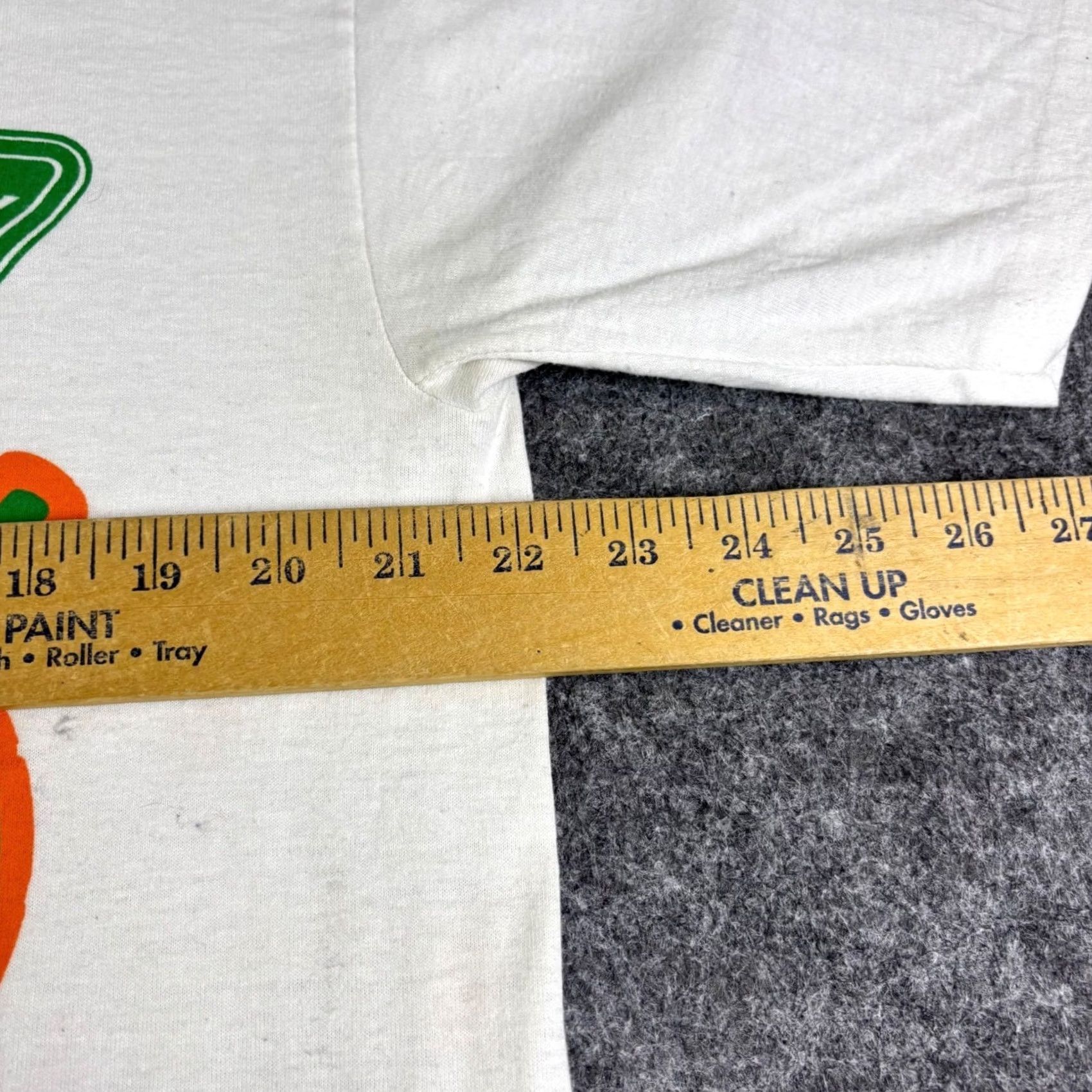Budweiser VINTAGE Bud Light Irish T-Shirt XL White 1990s USA St Patricks Day Men Graphic Tee Short Sleeve Cotton Sportswear 1991 Budweiser Shirt XL Mens Size US XL / EU 56 / 4 - 3 Thumbnail