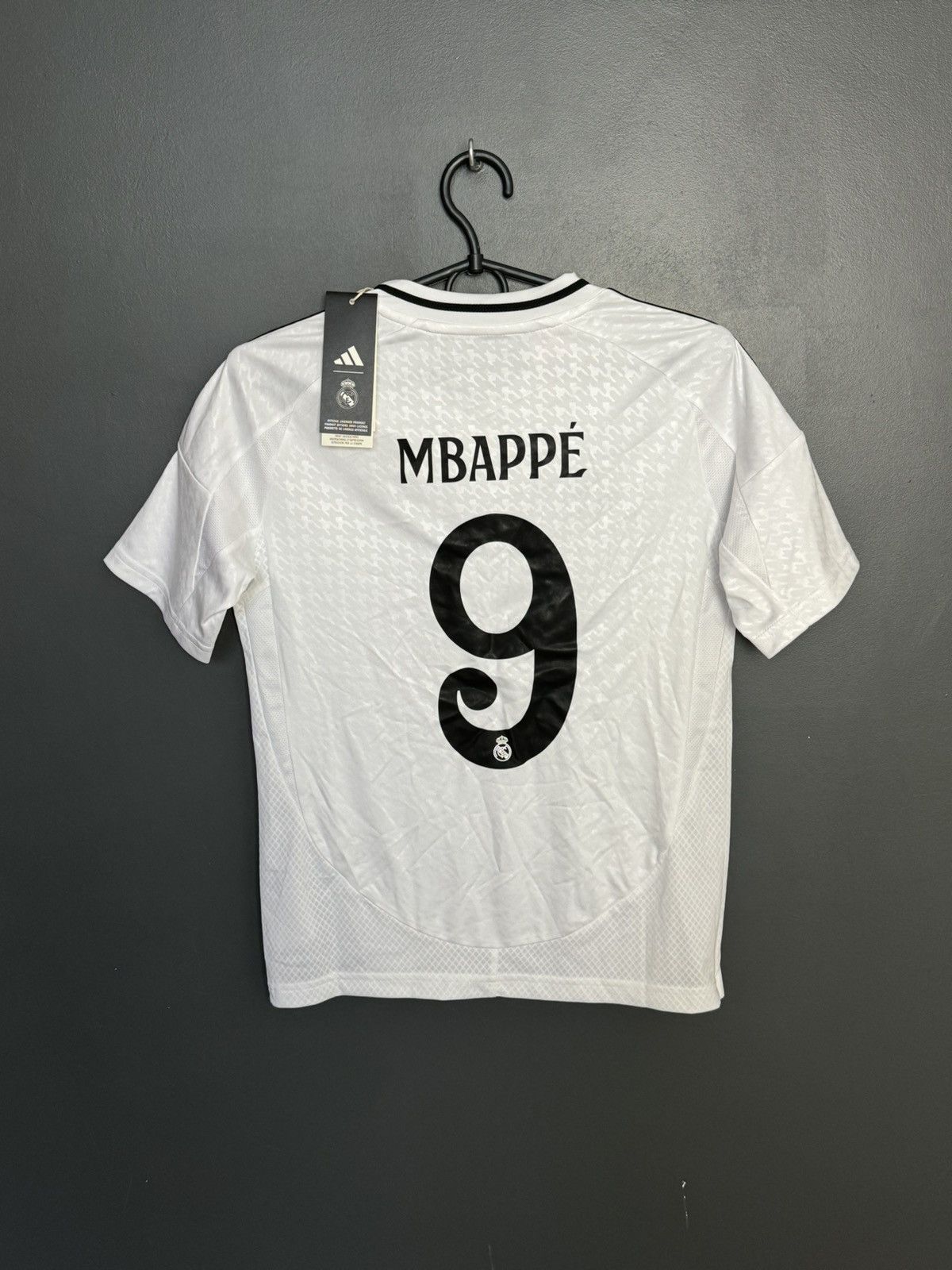 Adidas KIDS Real Madrid 24/25 Home Mbappe Football Jersey T-Shirt Size US XS / EU 42 / 0 - 1 Thumbnail
