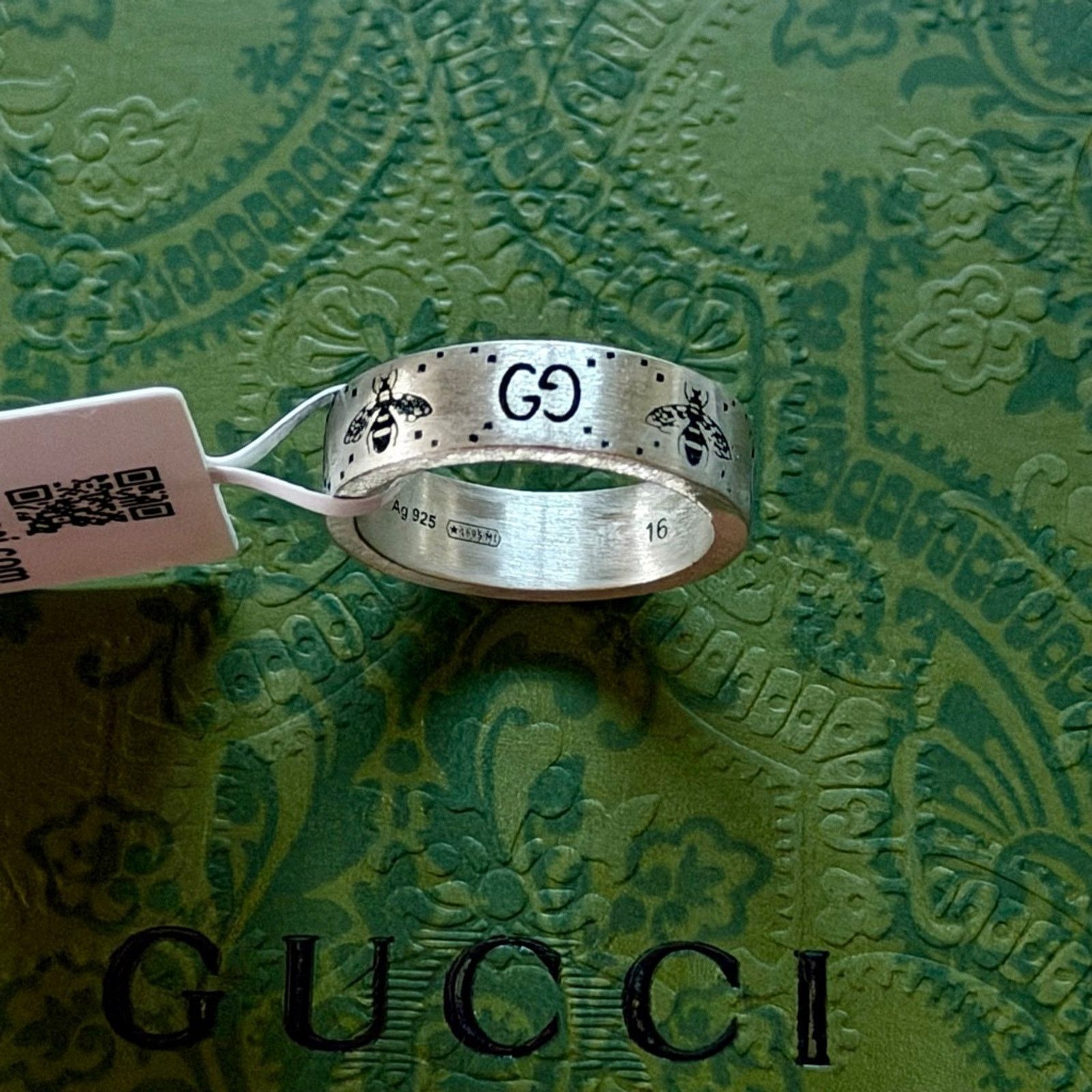 Gucci Women's Gucci Silver and Black Bee Ring Size ONE SIZE - 3 Thumbnail