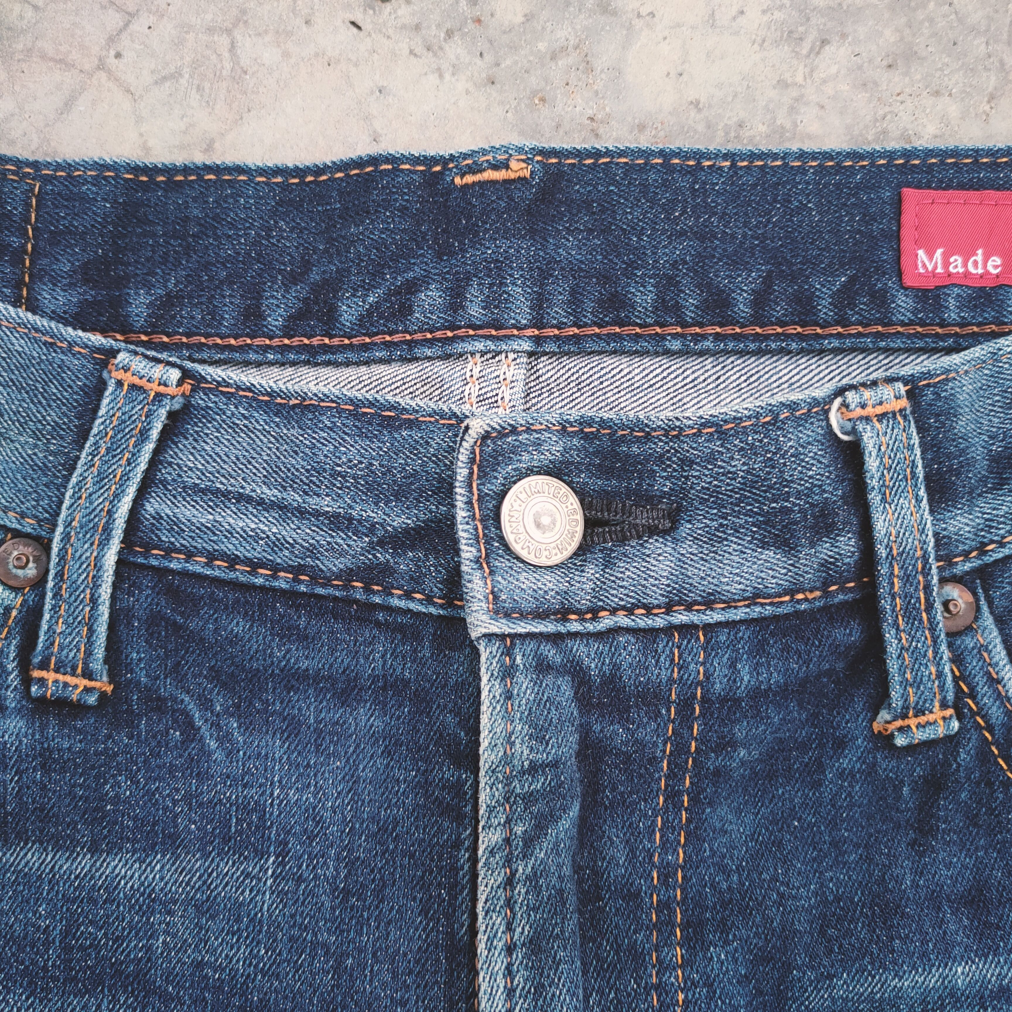 Edwin VINTAGE EDWIN MADE IN JAPAN FADED RIPPED JEANS DENIM Size US 36 / EU 52 - 4 Thumbnail
