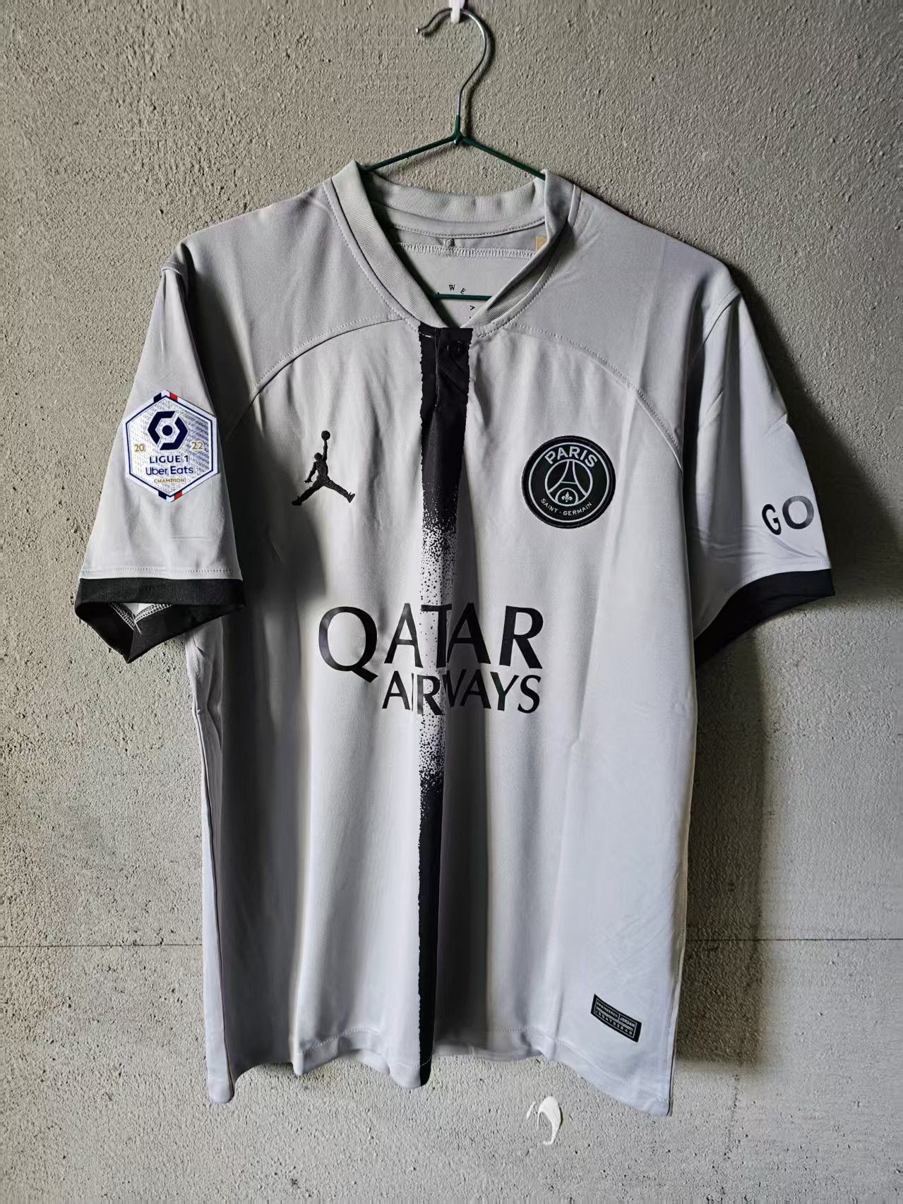 Other 2022 2023 PSG #10 Neymar Jersey Size US L / EU 52-54 / 3 - 1 Thumbnail