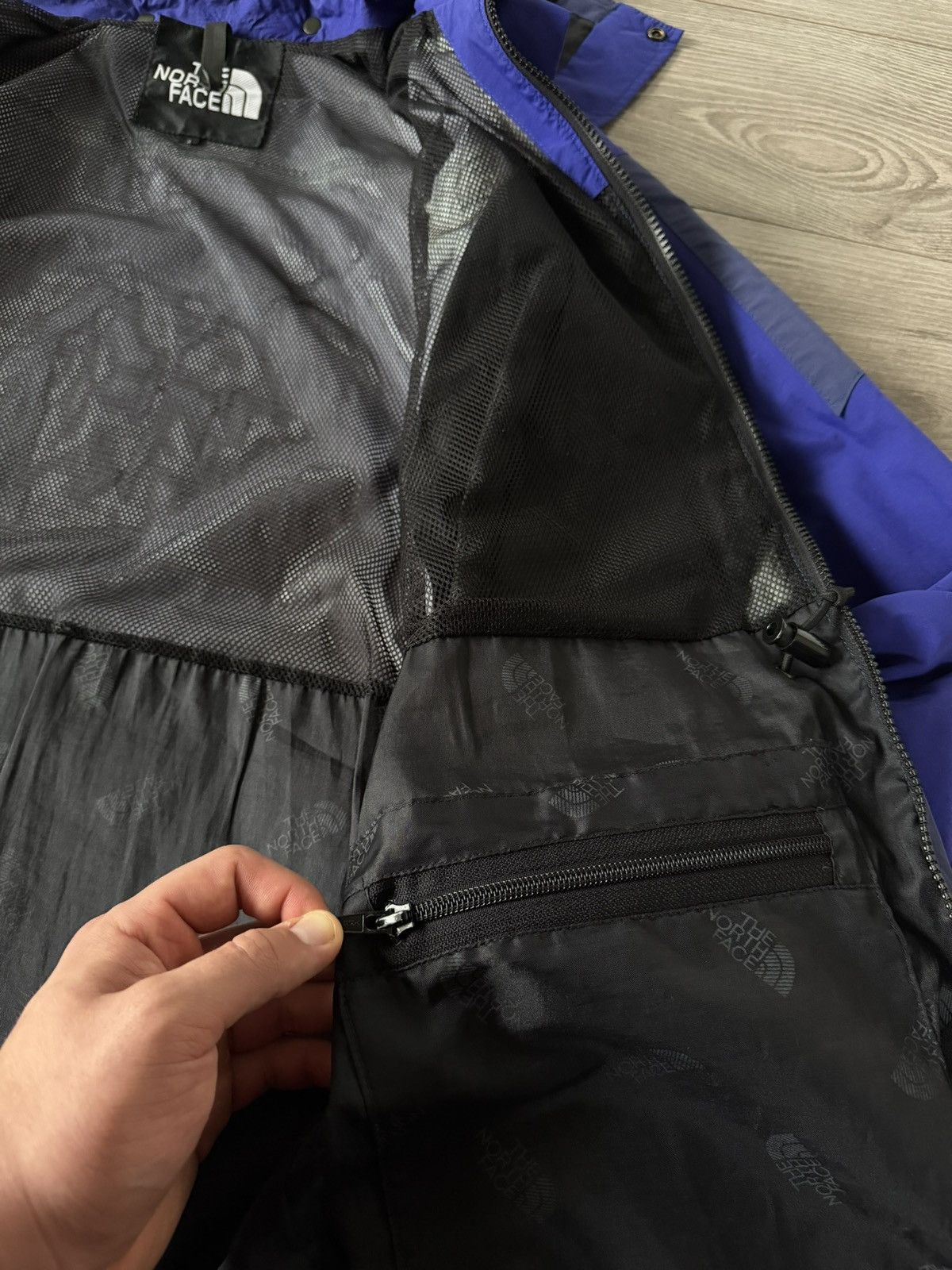 The North Face Vintage The North Face TNF GoreTex GTX Summit Series Vintage Size US S / EU 44-46 / 1 - 23 Thumbnail