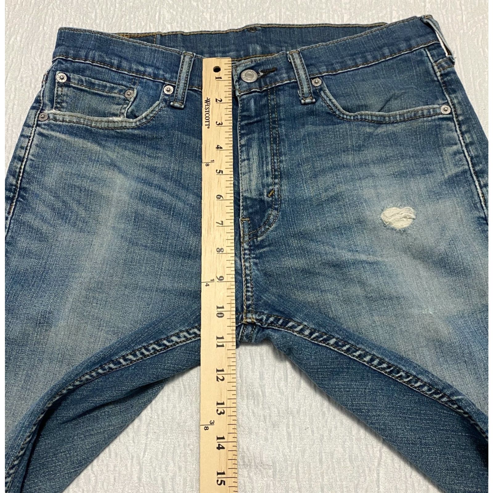 Levi's VINTAGE Levi's 513 Slim Straight Jeans Mens 31x30 Blue Distressed Whiskers Medium Wash 5-Pocket Denim Cotton Elastane USA 500 Series Mens Size US 31 - 7 Thumbnail