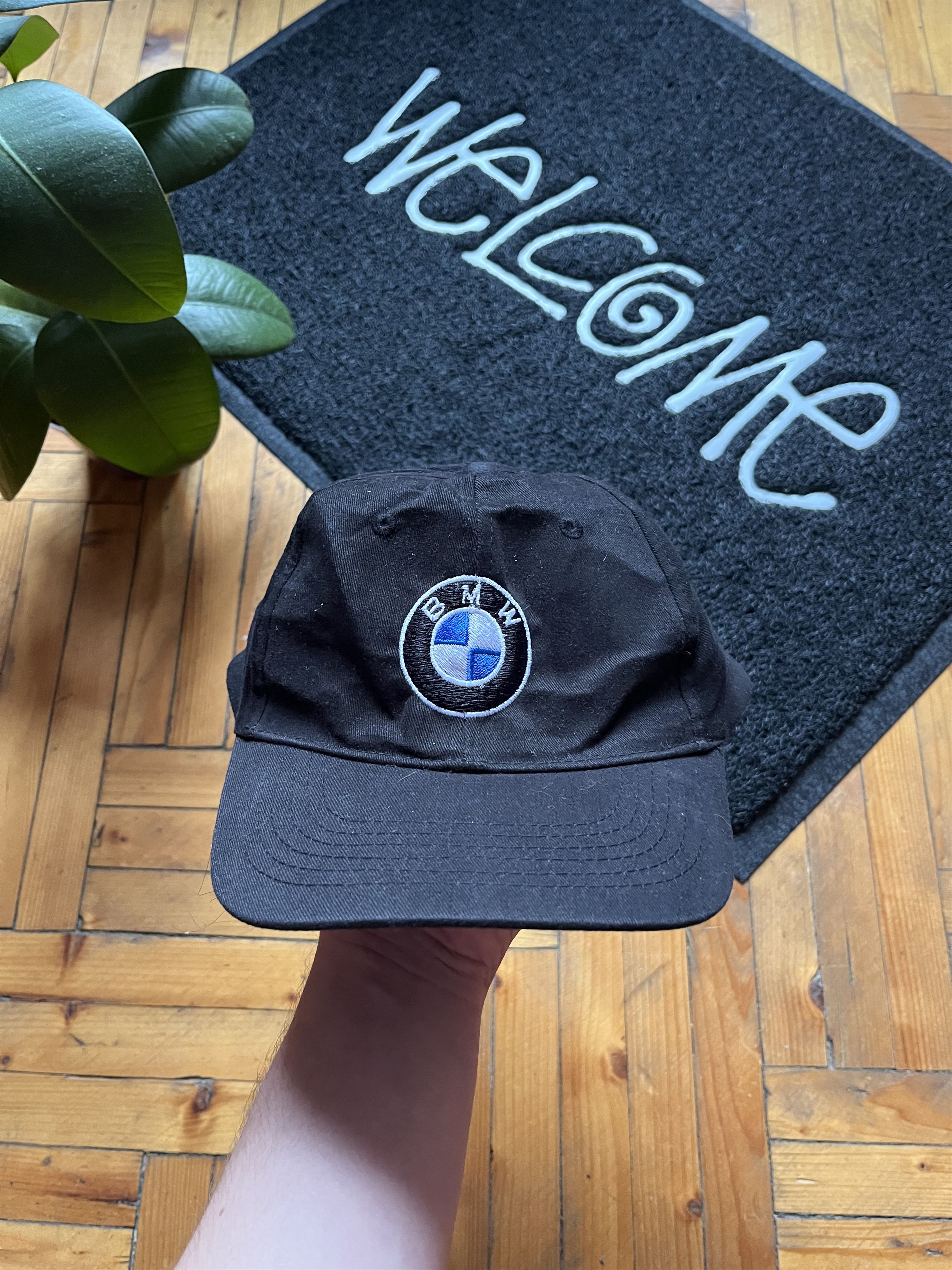 BMW Vintage BMW F1 Ferrari Black Nascar Racing 5 Panel Cap Size ONE SIZE - 1 Thumbnail