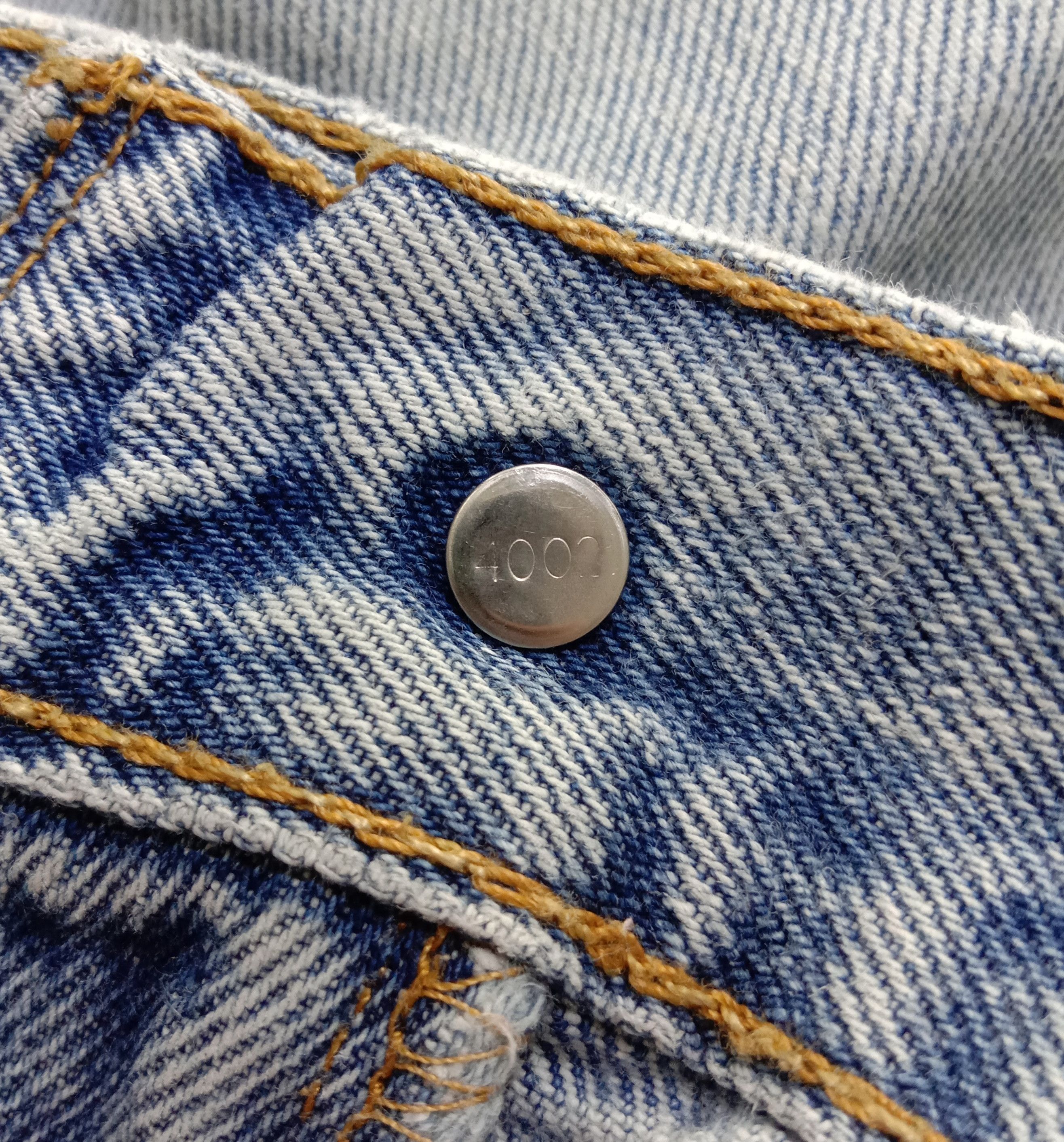 Levi's Vintage Levi's 505 Jeans Light Wash Regular Fit Denim Size US 34 / EU 50 - 11 Thumbnail