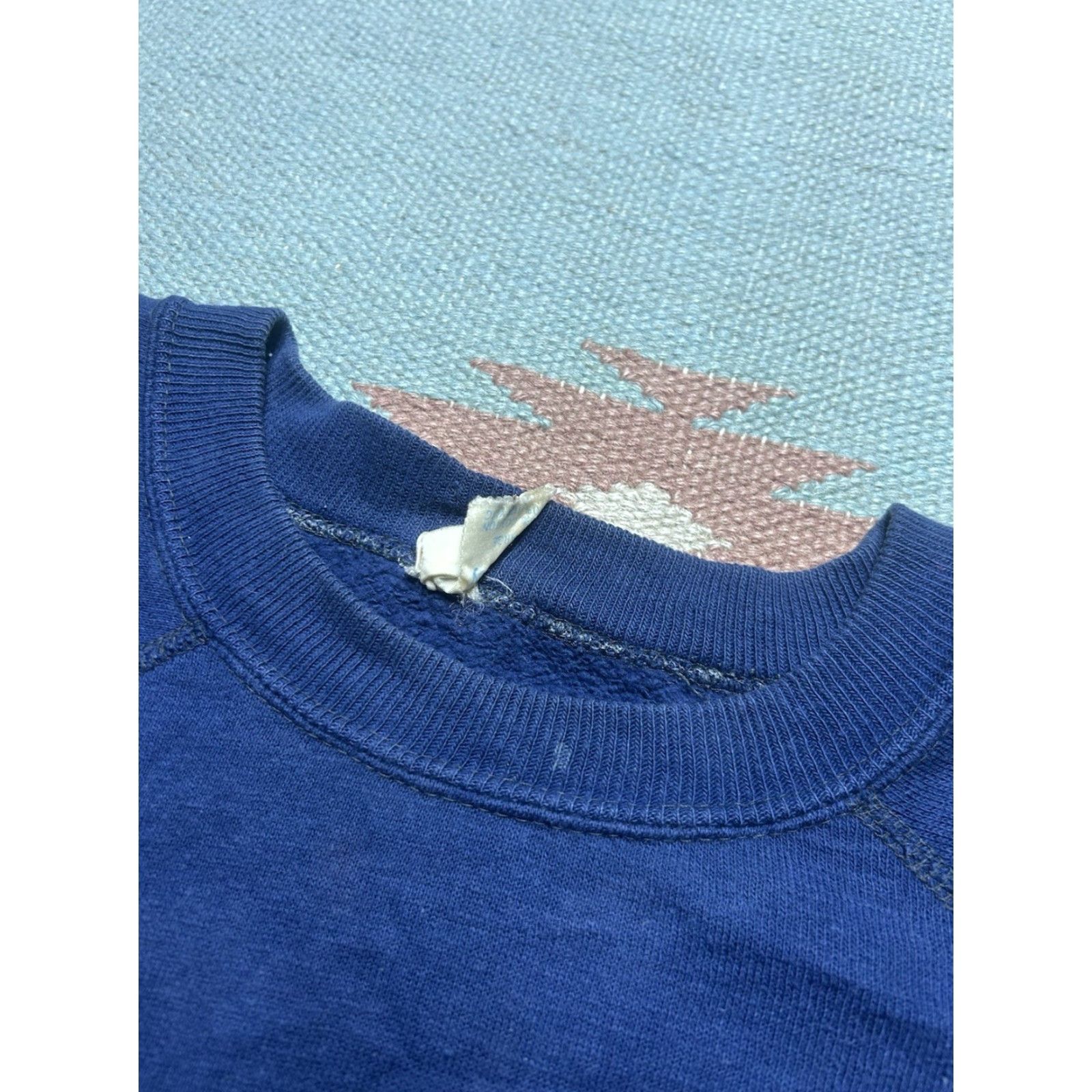 JCPenney VINTAGE Sweatshirt JCPenney Navy Blue Raglan Pullover Adult Large Crewneck 70s Men Size US L / EU 52-54 / 3 - 4 Thumbnail