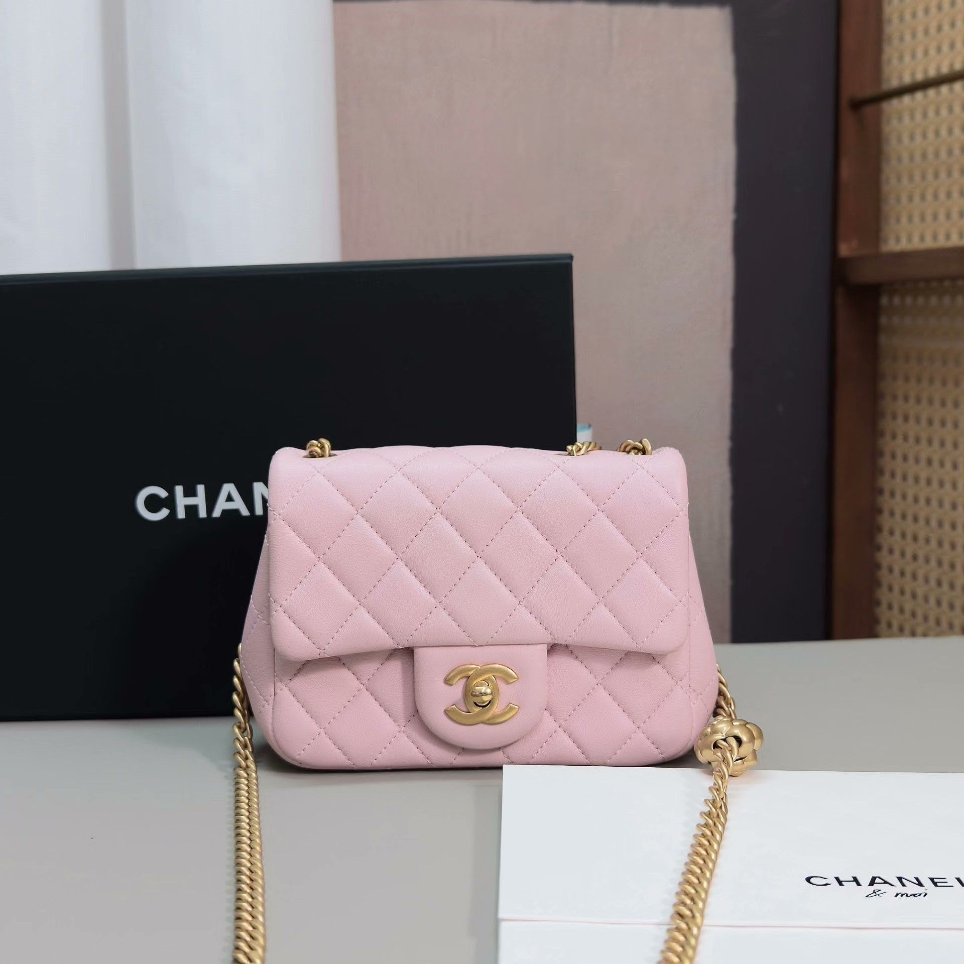 Chanel Pre-loved Bag Very good condition Size ONE SIZE - 1 Thumbnail