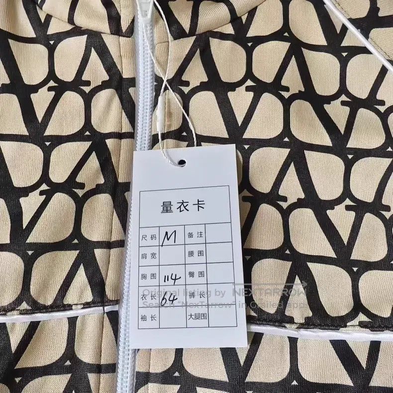 Valentino Valentino Full printed logo jacket Size US M / EU 48-50 / 2 - 5 Thumbnail