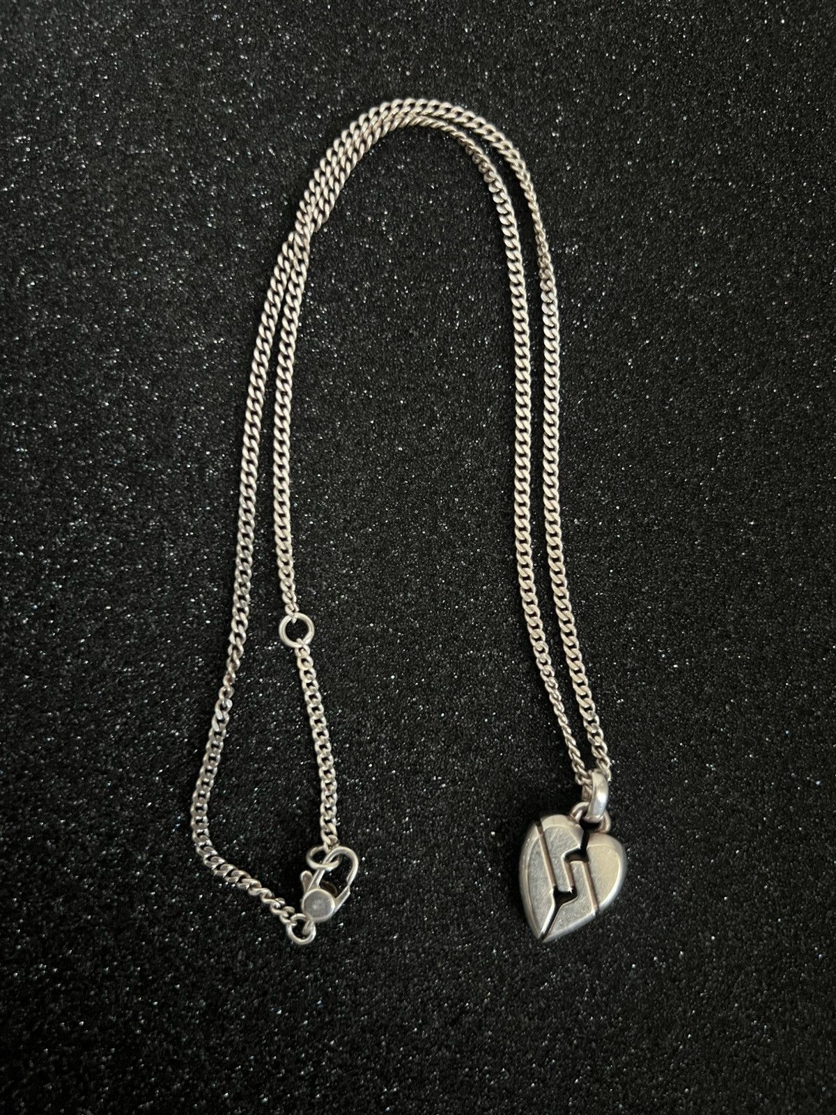 Gucci Gucci Knot Heart Pendant & Necklace Size ONE SIZE - 1 Thumbnail