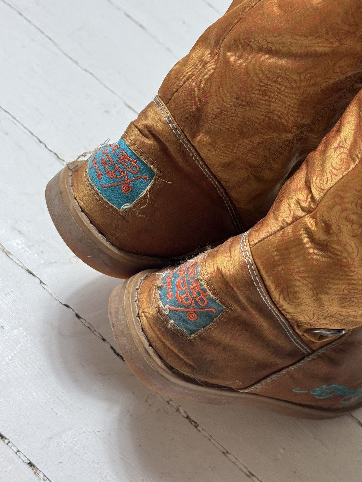 Ed Hardy VINTAGE ED HARDY FLUFFY FUR UGG UNT 2000s BOOTS Size US 7 / IT 37 - 6 Thumbnail