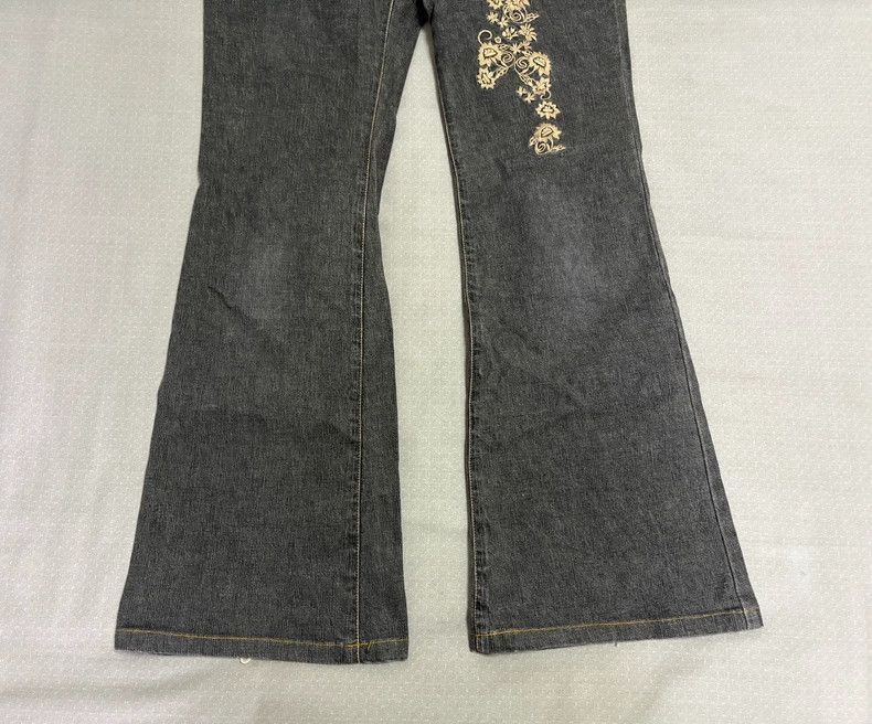 Yohji Yamamoto Vintage Embroidered Flare Jeans with Floral Design-2506 Size 29" - 4 Thumbnail