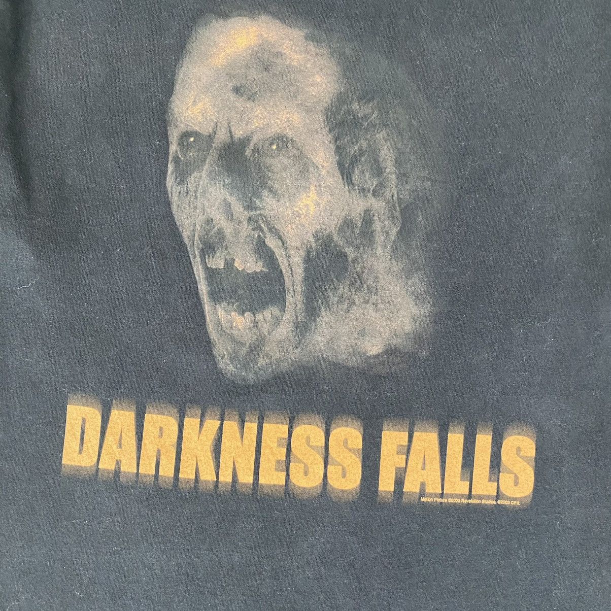 Vintage Vintage Y2K 2003 Darkness Falls Horror Promo Movie Tee Size US L / EU 52-54 / 3 - 4 Thumbnail