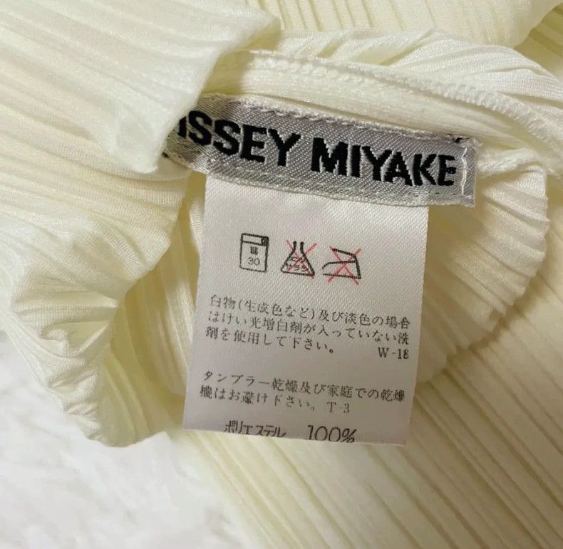 Issey Miyake Issey Miyake size3 A cream-colored high-neck side-slit sle Size L / US 10 / IT 46 - 5 Thumbnail