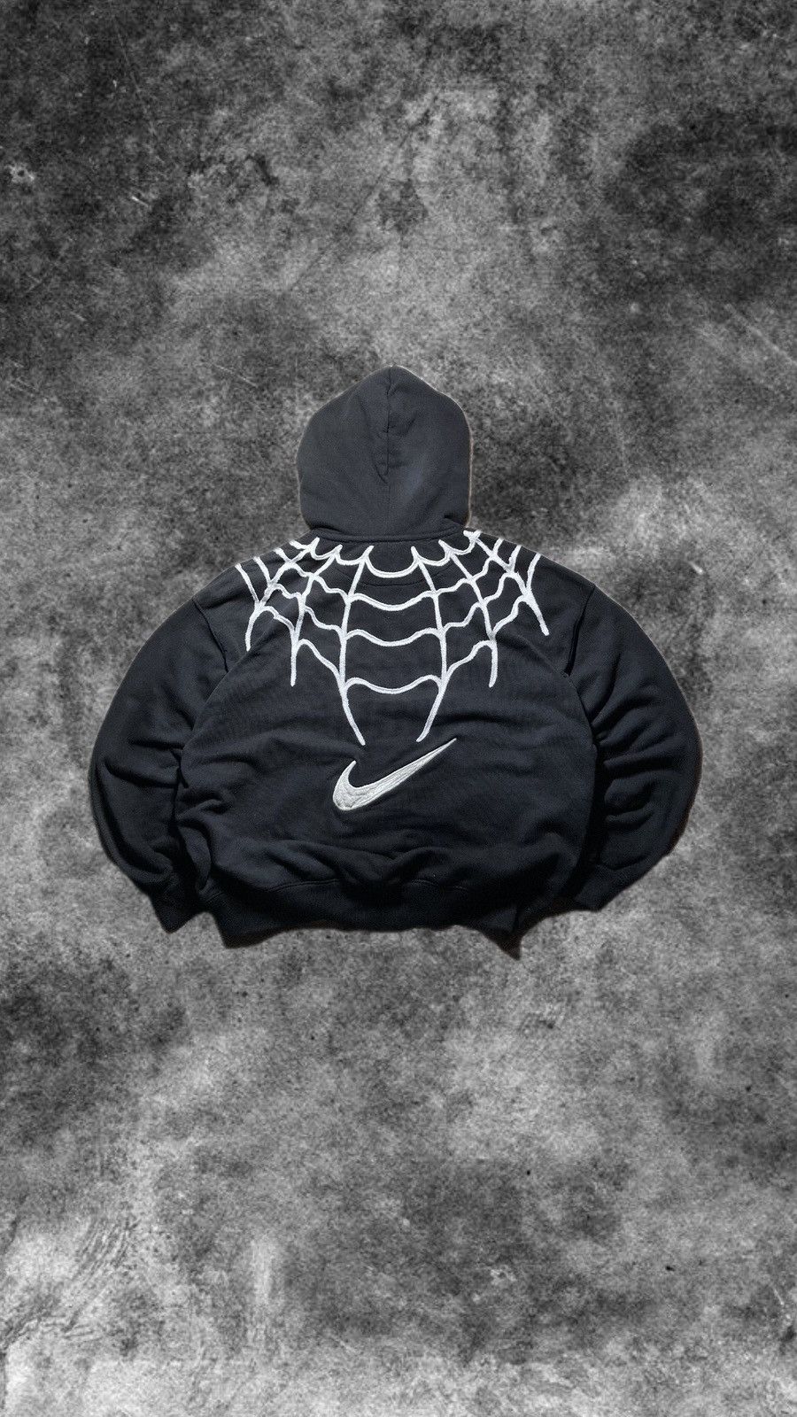 Nike × Vintage ⛩️Nike sweatshirt custom vintage y2k center logo spider web Size US L / EU 52-54 / 3 - 1 Thumbnail