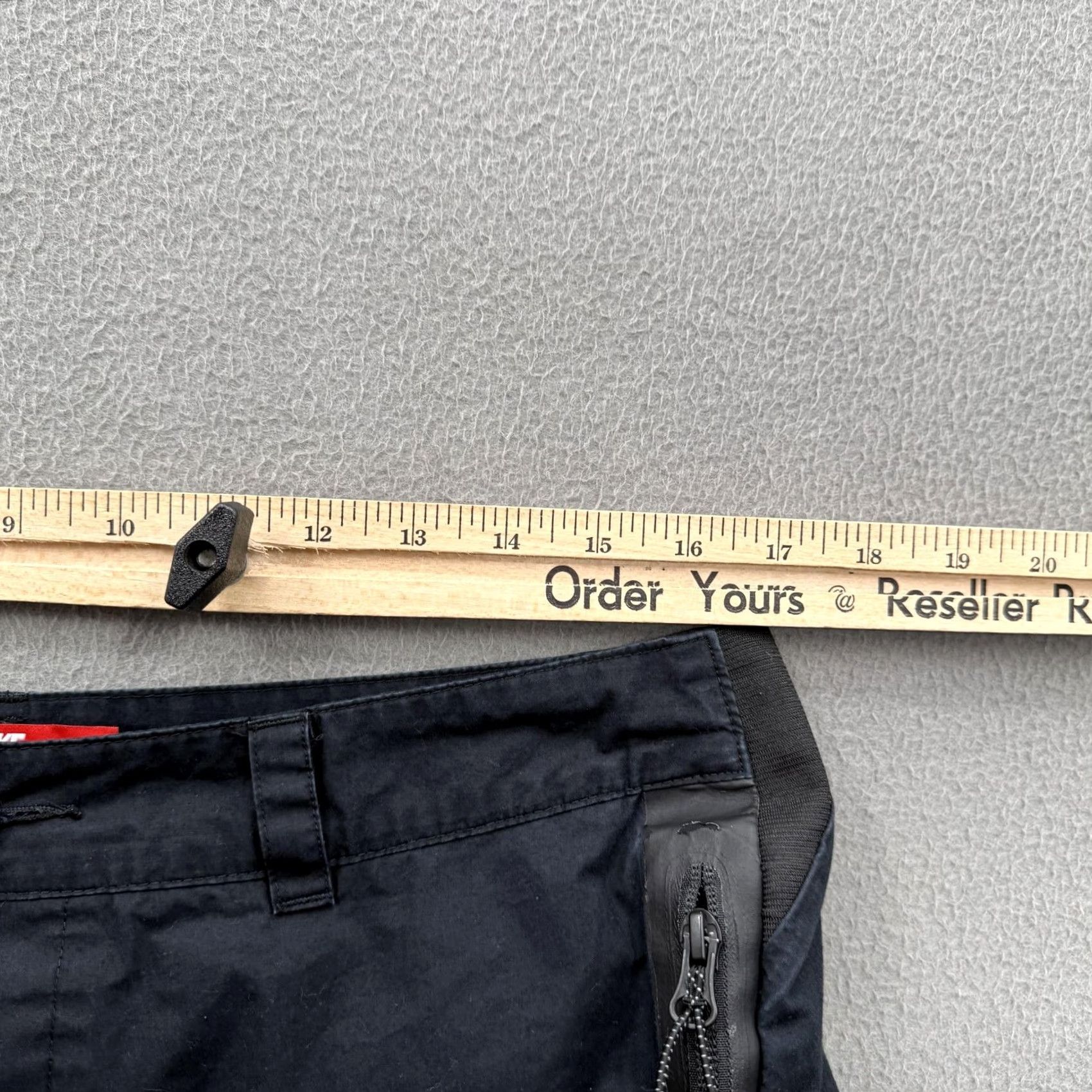 Nike Nike Shorts Mens 34 Black Chino Cotton Outdoor 10 Inseam Casual Pockets Zip Size US 34 / EU 50 - 5 Thumbnail