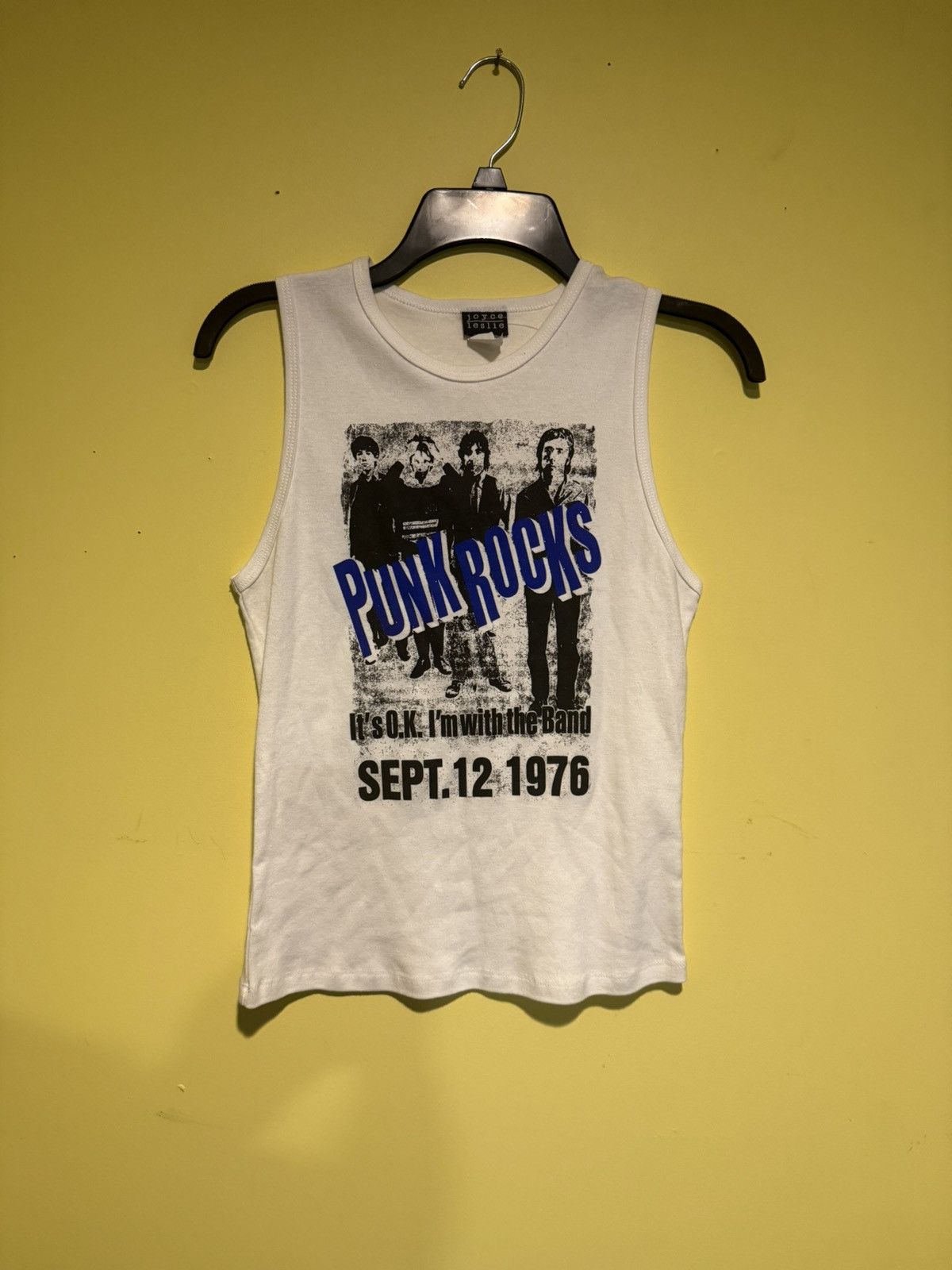 Vintage Vintage Sex Pistols 90s Tank Top I’m with the band Shirt L Size L / US 10 / IT 46 - 1 Thumbnail