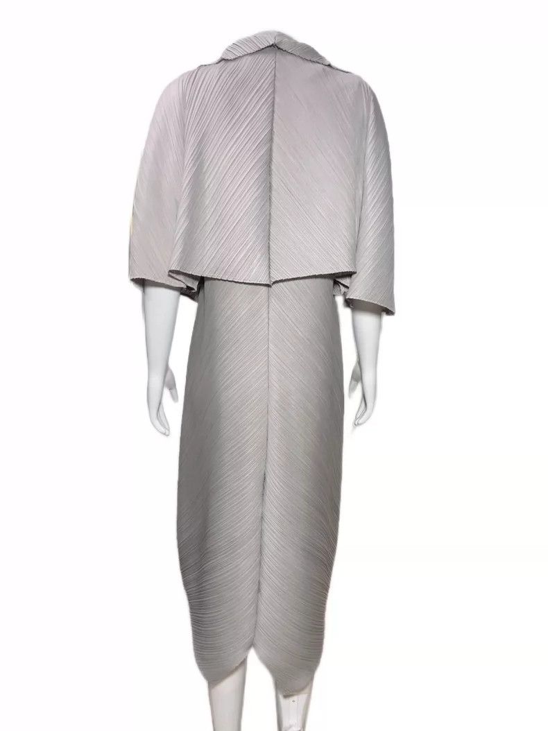Issey Miyake Issey Miyake size:3 Grey pleated cardigan Size S / US 4 / IT 40 - 2 Thumbnail