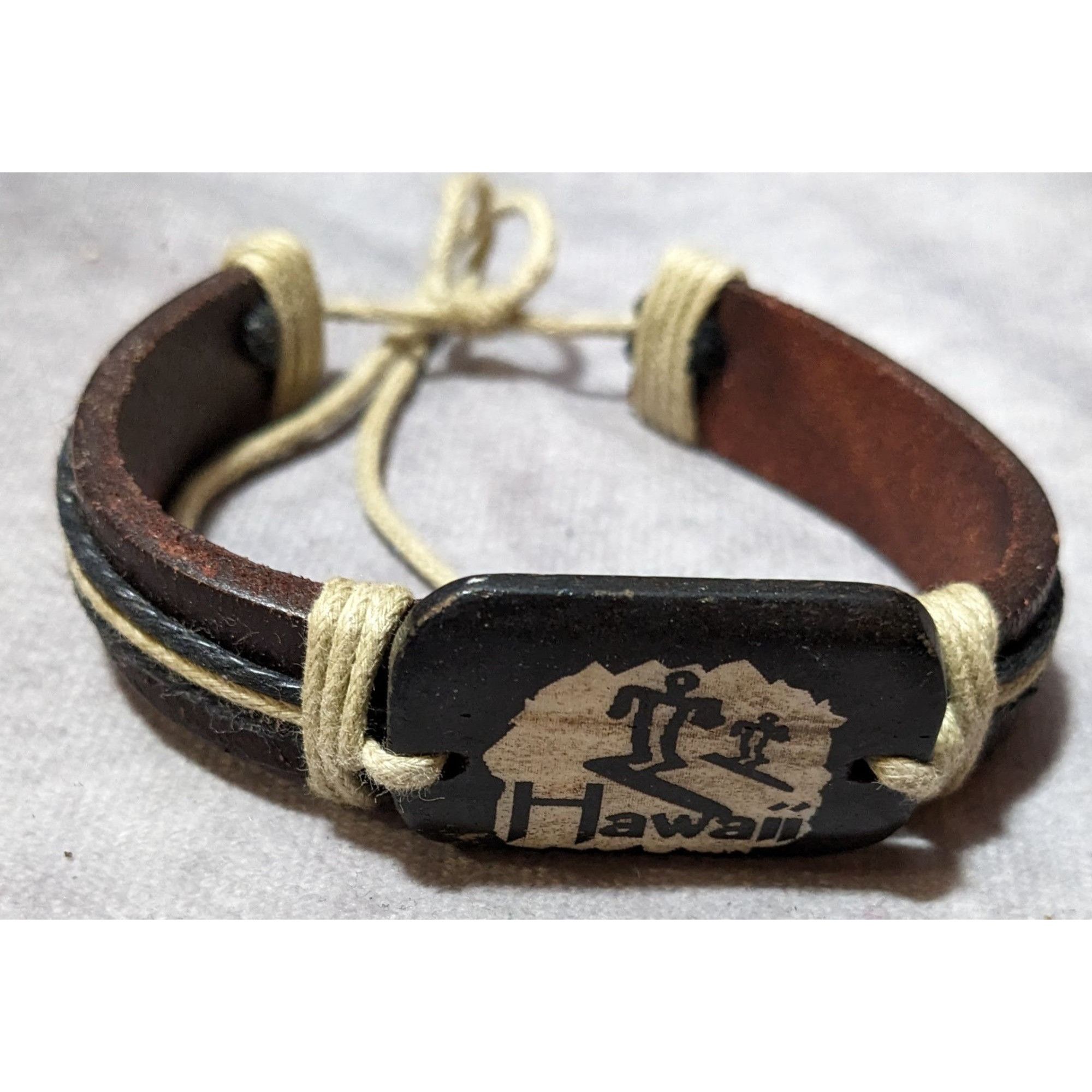 Other Hawaii Leather Cream And Brown Souvenir Bracelet Size ONE SIZE - 4 Thumbnail