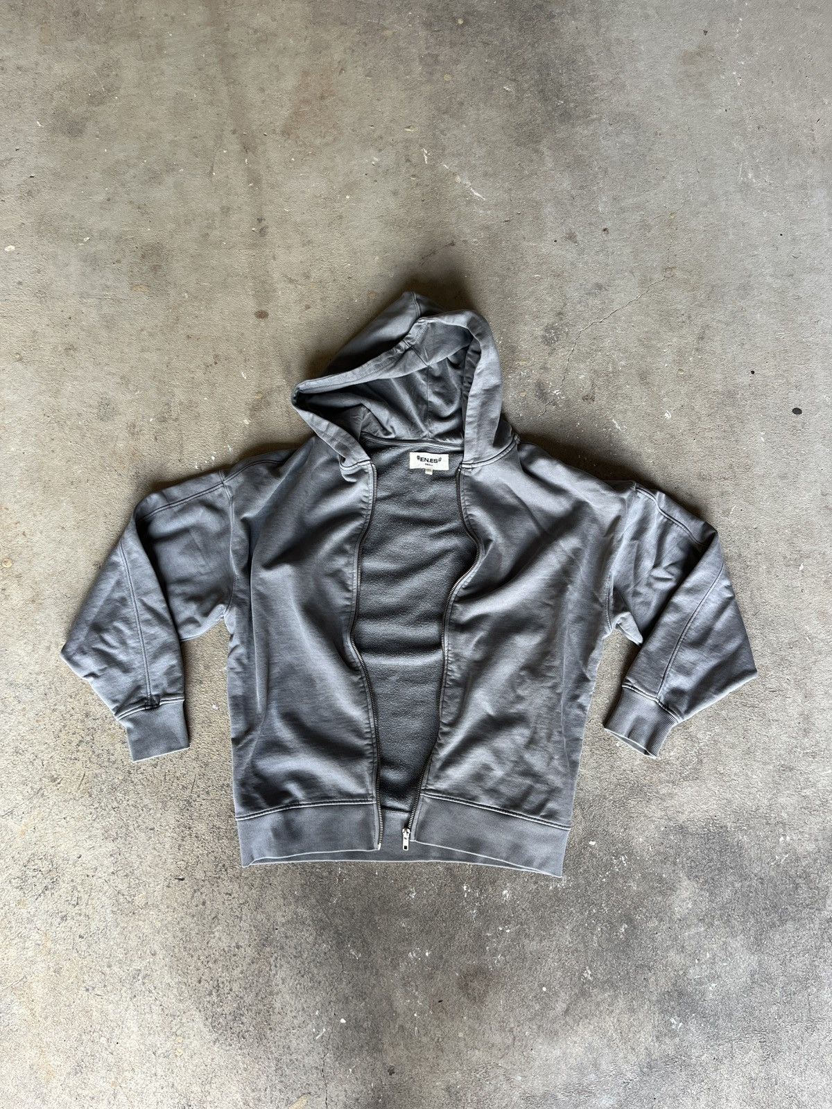 Other GREY BOXY LOOSE ZIP UP HOODIE (S) Size US S / EU 44-46 / 1 - 3 Thumbnail