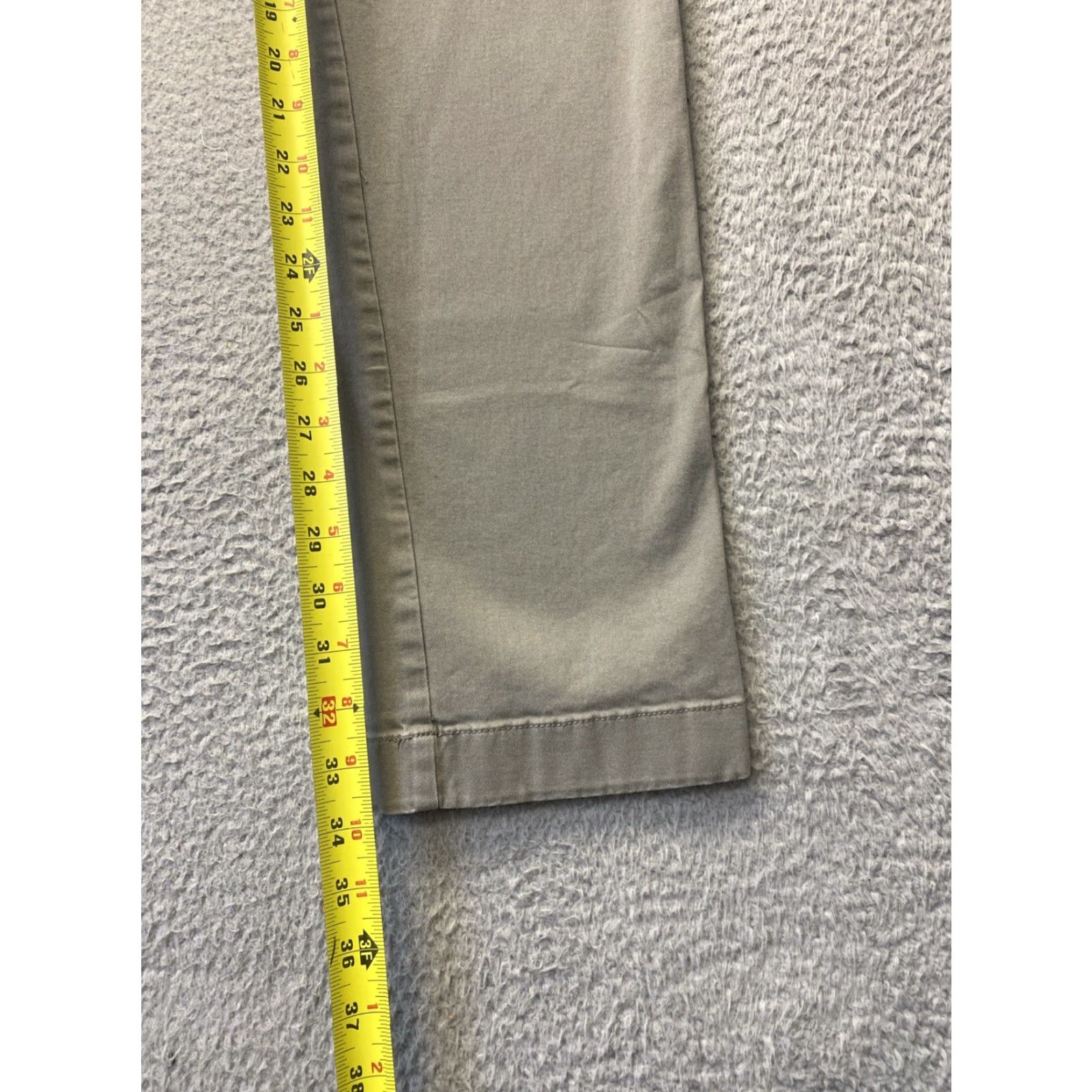 J.Crew J. Crew Mercantile Chino Pants Men’s Size 32x34 Faded Sage Green Straight Fit Lightweight Stretch Wrinkle Resistant Button Closure Size US 32 / EU 48 - 4 Thumbnail