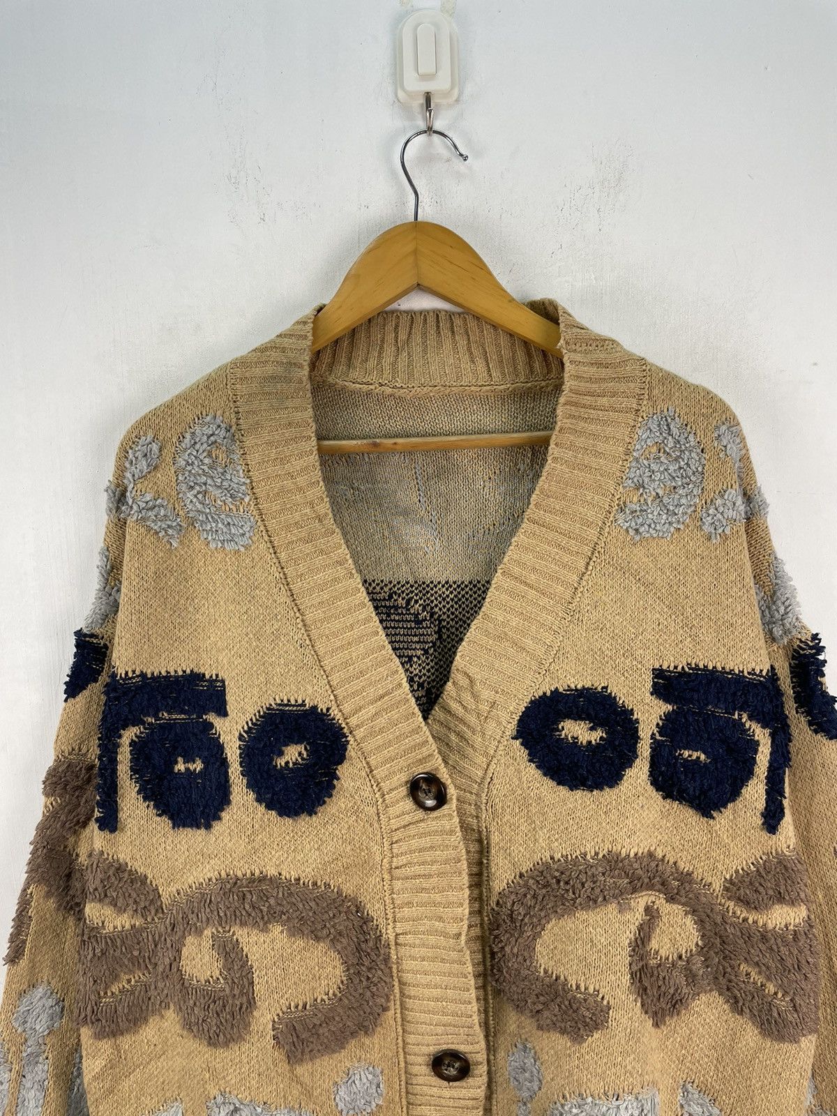 Japanese Brand 🇯🇵 Aveloria Rare Letter Spellout Embroidery Cardigan Sweater Size XL / US 12-14 / IT 48-50 - 2 Thumbnail
