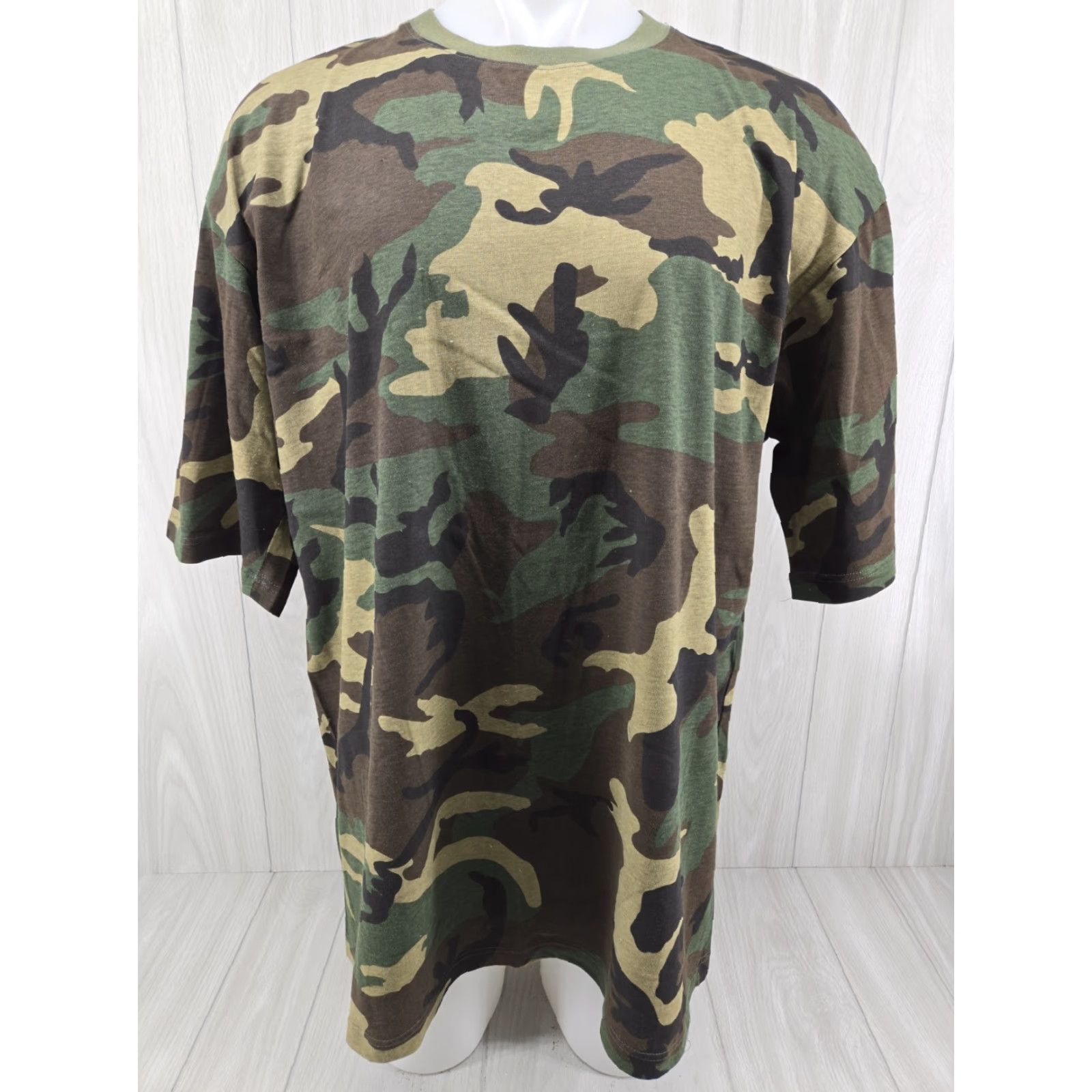 Vintage Claudio Nucci T Shirt Mens XL Woodland Green Camo Cotton Short Sleeve Size US XL / EU 56 / 4 - 2 Thumbnail