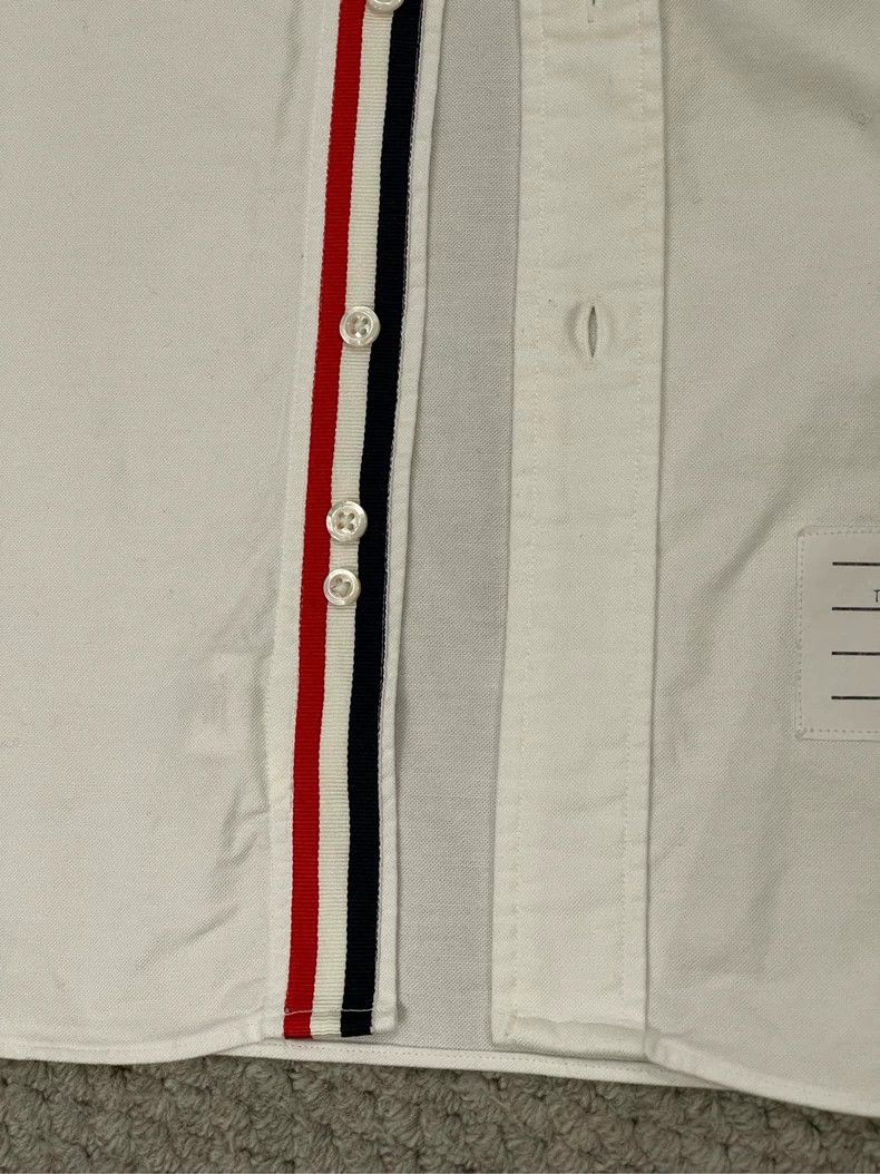 Thom Browne Thom browne White striped long-sleeved shirt 2504-Nextarrow Size US M / EU 48-50 / 2 - 7 Thumbnail