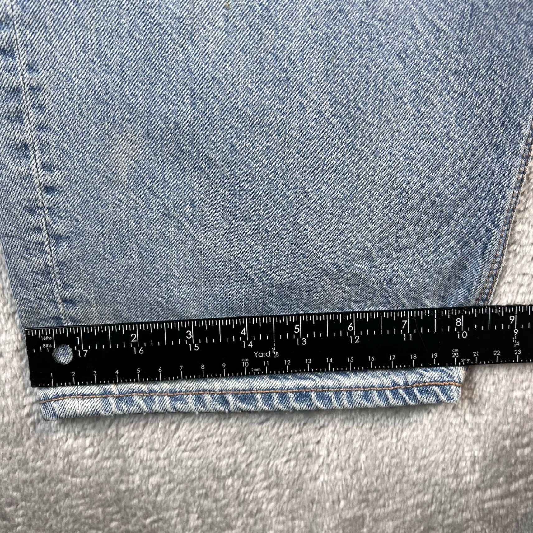 American Eagle Outfitters American Eagle Outfitters Jeans Baggy Distressed Light Wash 12 Women Wide-Leg Grunge Streetwear 30x28 Inflation? Size 34" / US 12 / IT 48 - 7 Thumbnail