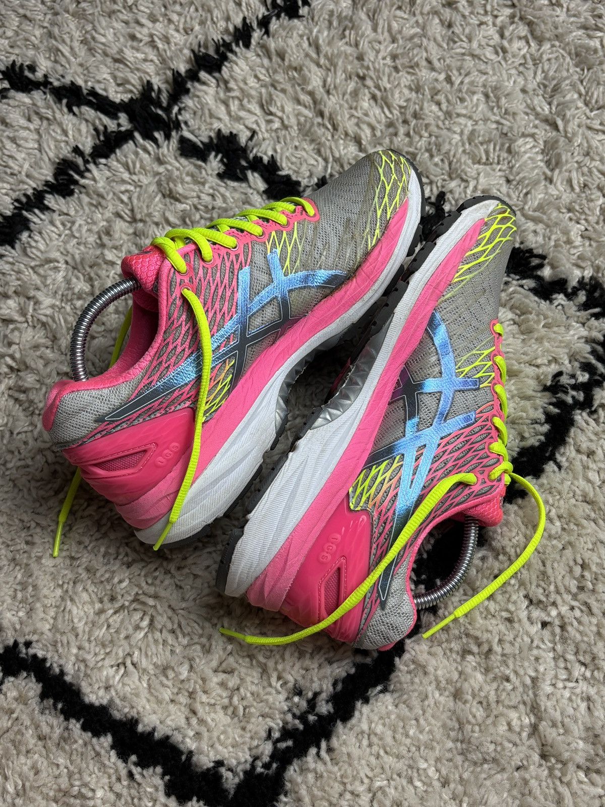 Asics Asics Gel Nimbus 18 Crazy Multicolor Pink Running Sneakers Size US 7.5 / IT 37.5 - 4 Thumbnail