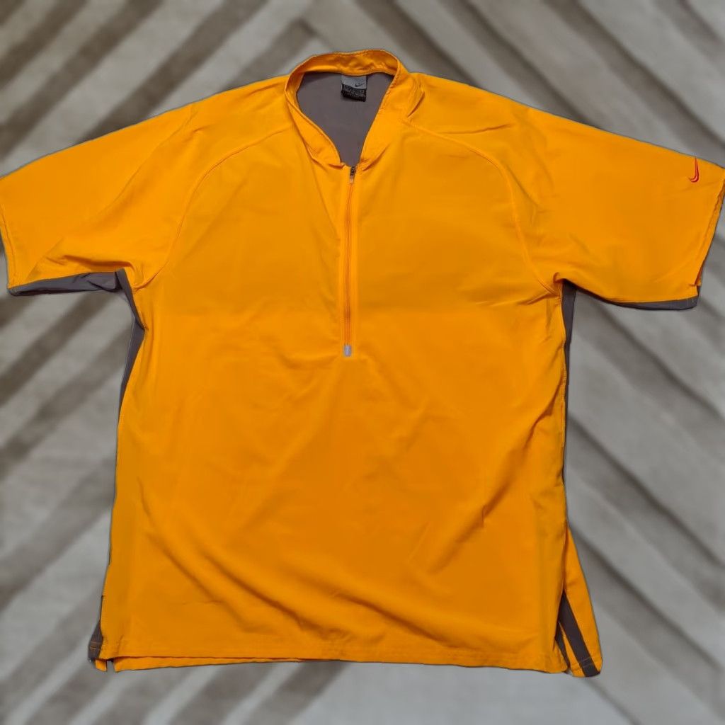 Nike VINTAGE Nike Dri-Fit Pullover Shirt Men L Orange 1/2 Zip Short Sleeve Ventilated 2000s Size US L / EU 52-54 / 3 - 1 Thumbnail