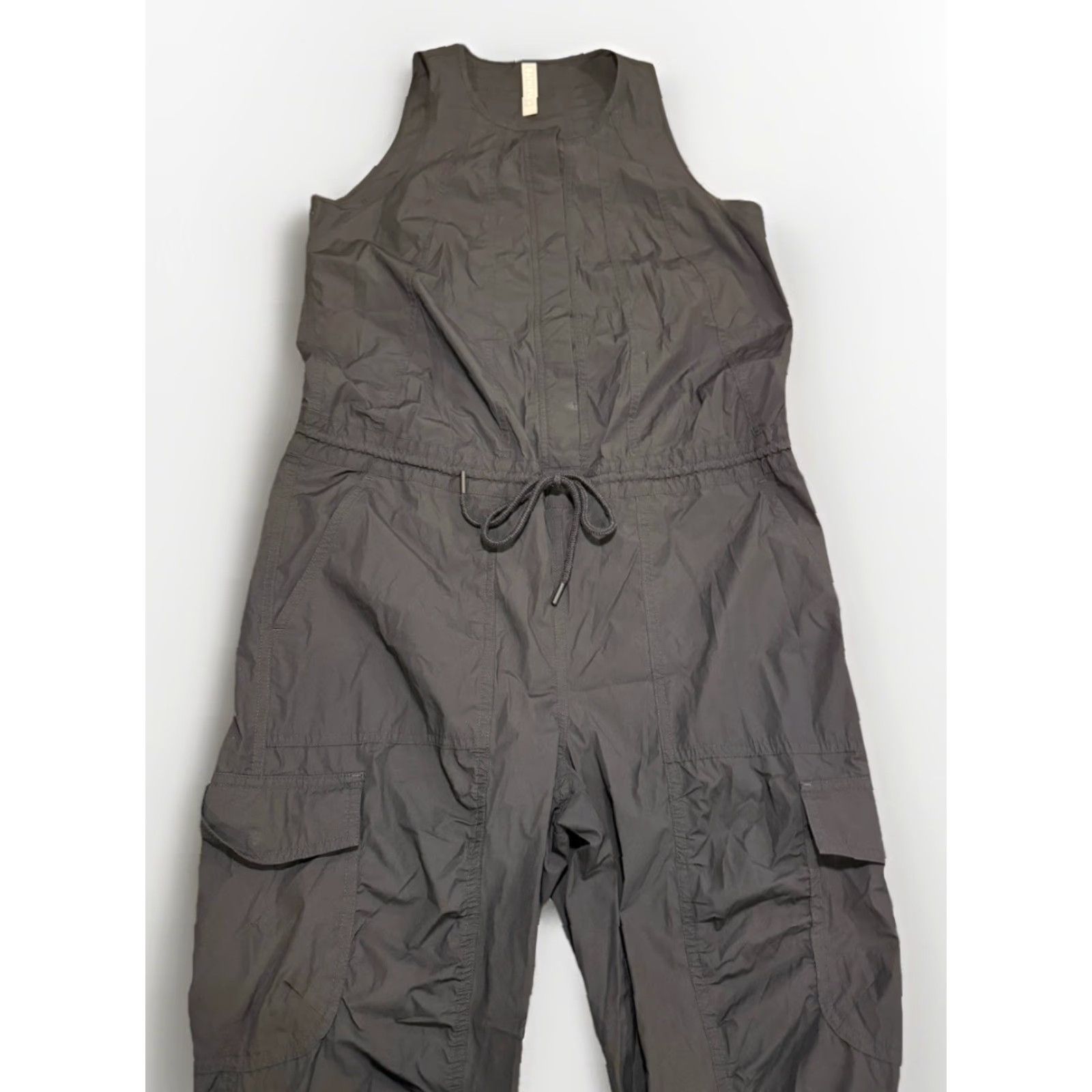 Athleta Athleta Black Canopy Parachute Romper Jumpsuit Women's Sleeveless Size 6 Black Solid UPF Breathable Travel Activewear Casual Summer Spring Fall Size 28" / US 6 / IT 42 - 7 Thumbnail