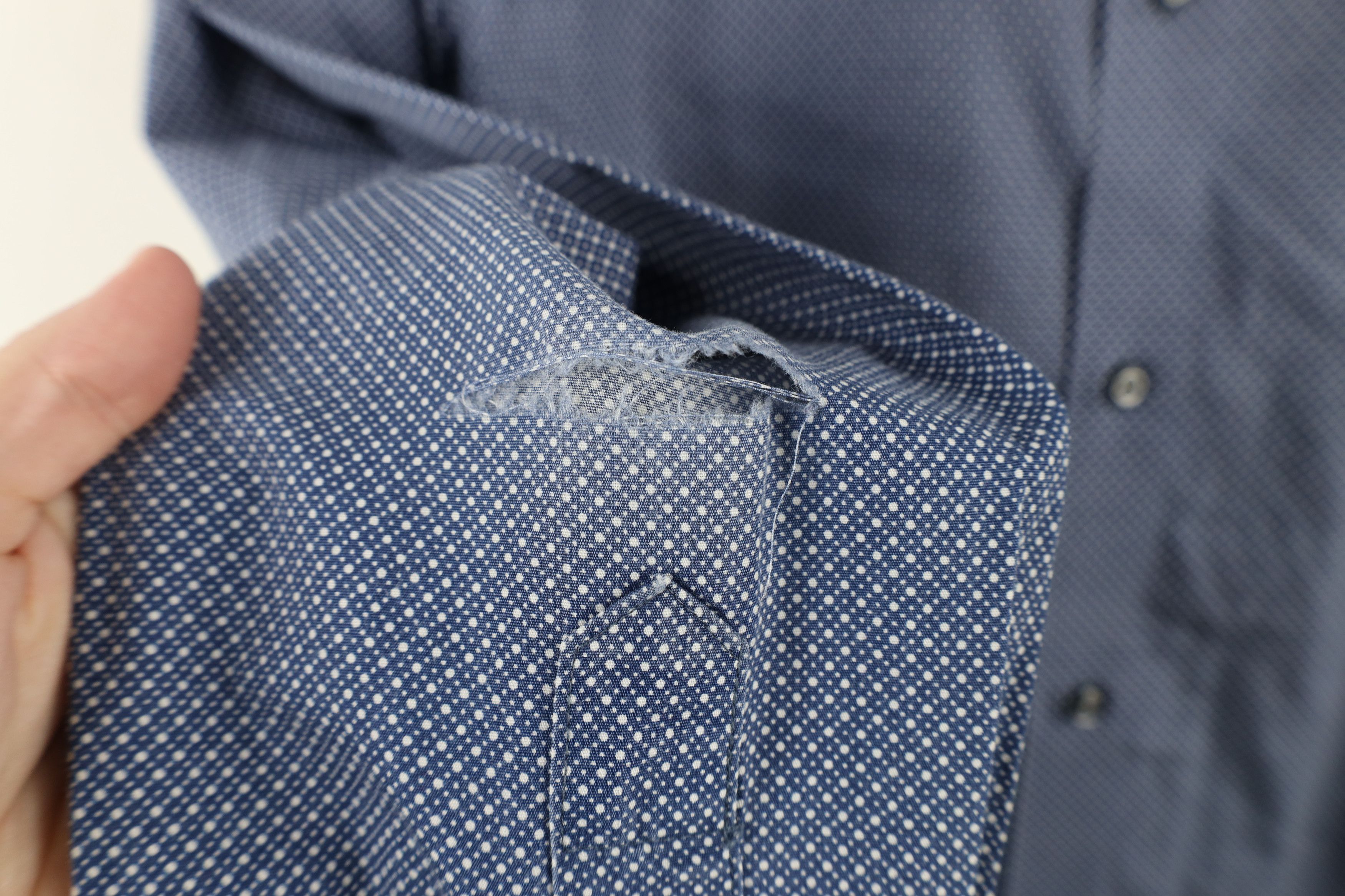 Banana Republic × Vintage Banana Republic Fit Non Iron Polka Dot Button Shirt Blue Size US M / EU 48-50 / 2 - 4 Thumbnail
