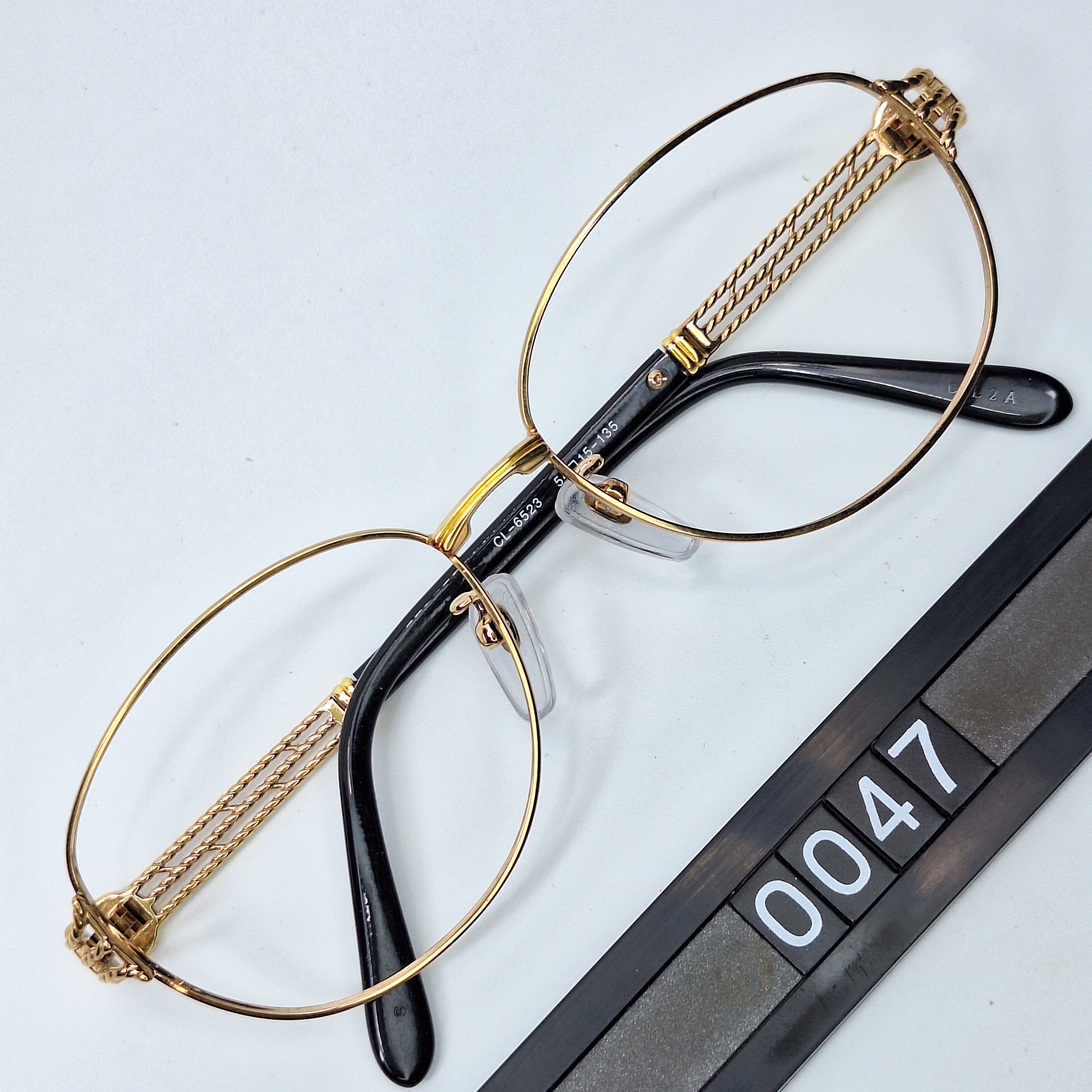 Celine CELINE PARIS CL-6523 Gold Luxury Vintage Eyeglasses Frame Size ONE SIZE - 1 Thumbnail