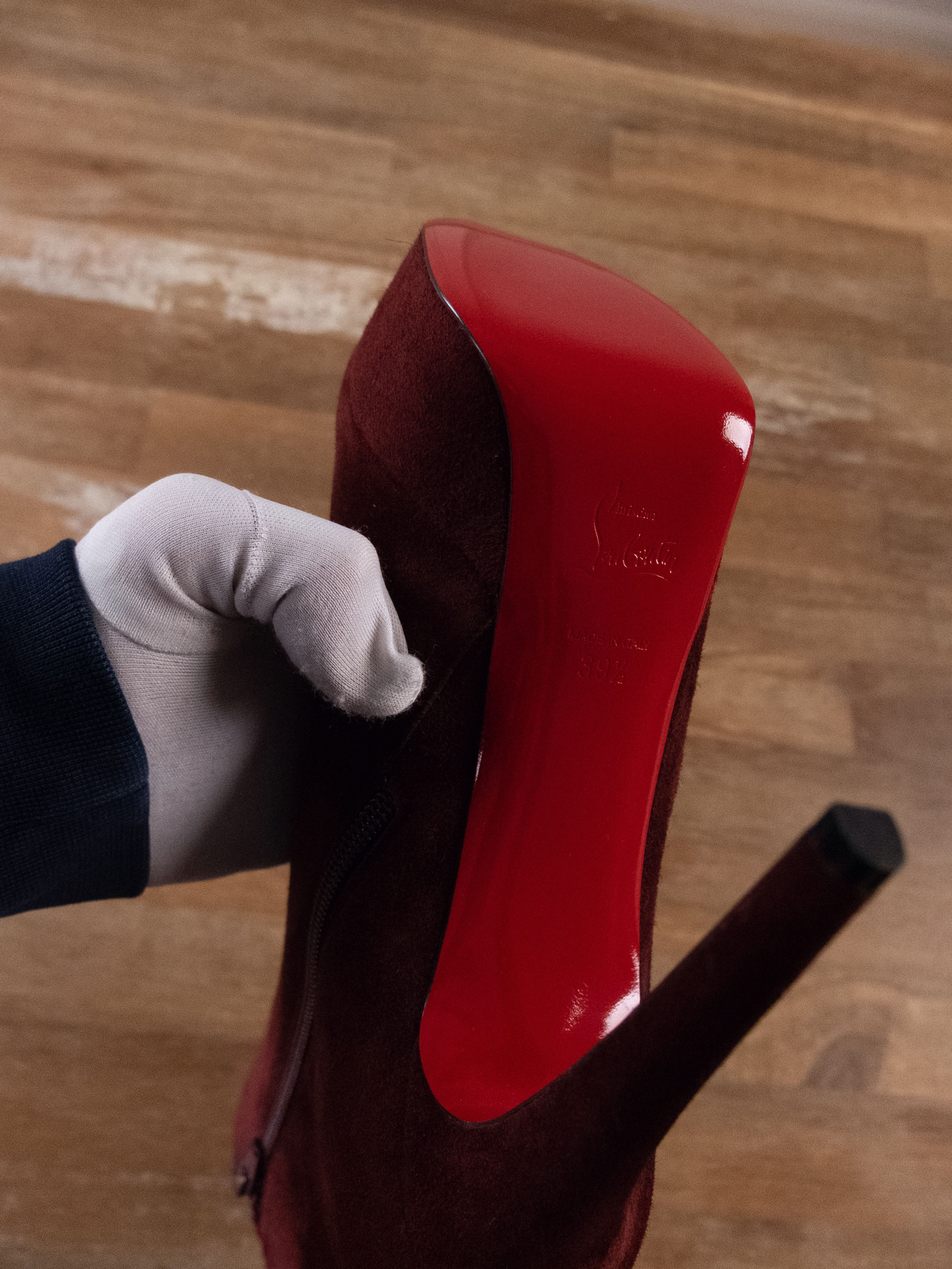 Christian Louboutin CHRISTIAN LOUBOUTIN Bianca Booty burgundy suede boots 39.5 Size US 9.5 / IT 39.5 - 9 Thumbnail