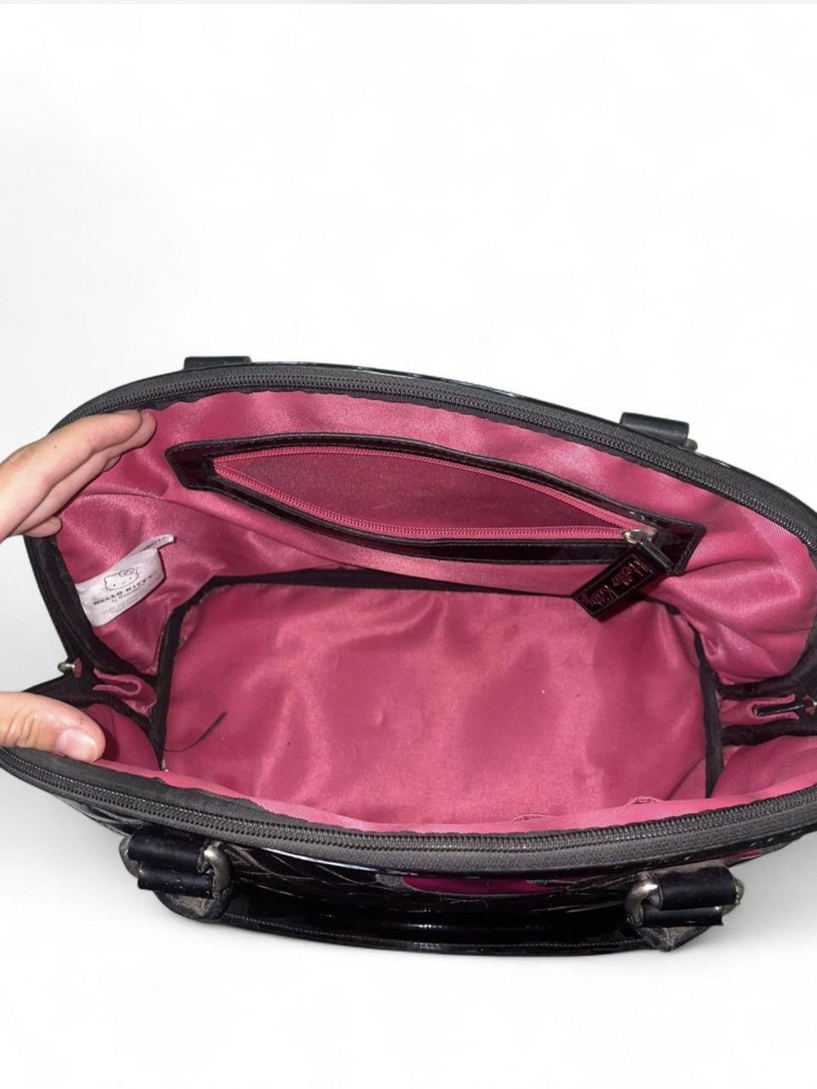 Vintage Vintage Hello Kitty Black n pink bag w Pink Interior inside Size ONE SIZE - 3 Thumbnail