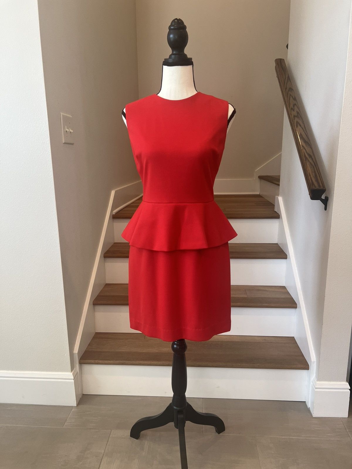 Vince Camuto Vince Camuto Red Peplum Dress Size 8 Size M / US 6-8 / IT 42-44 - 1 Thumbnail