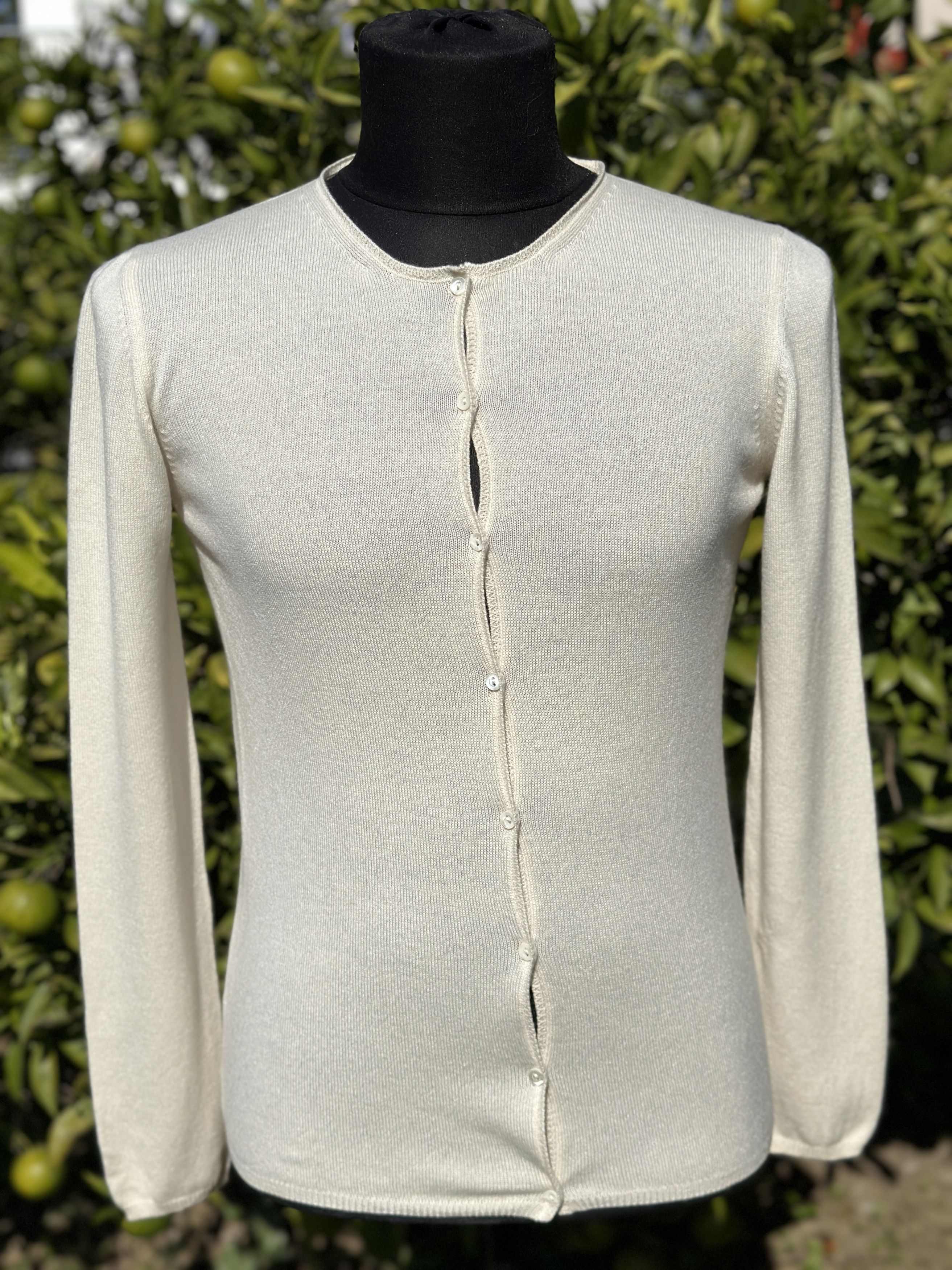 Loro Piana Cashmere Loro Piana Cardigan Buttons Size 46 M L Size L / US 10 / IT 46 - 2 Thumbnail