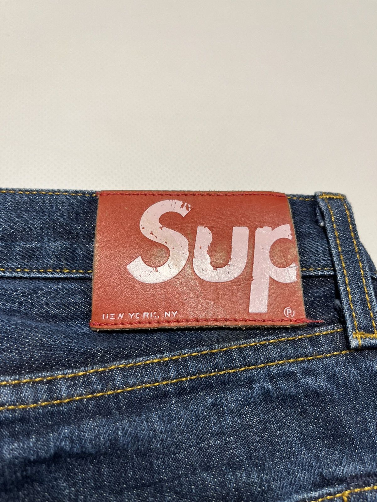Supreme Supreme Selvedge Denim Jeans Made in USA Vintage Red Patch Size US 30 / EU 46 - 9 Thumbnail