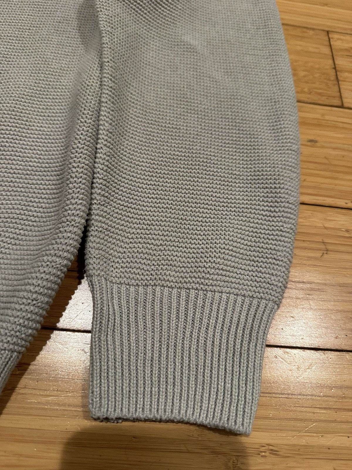 Uniqlo Uniqlo Men's 3D Knit Seamless Crew Neck Jumper Size XI Size US M / EU 48-50 / 2 - 5 Thumbnail