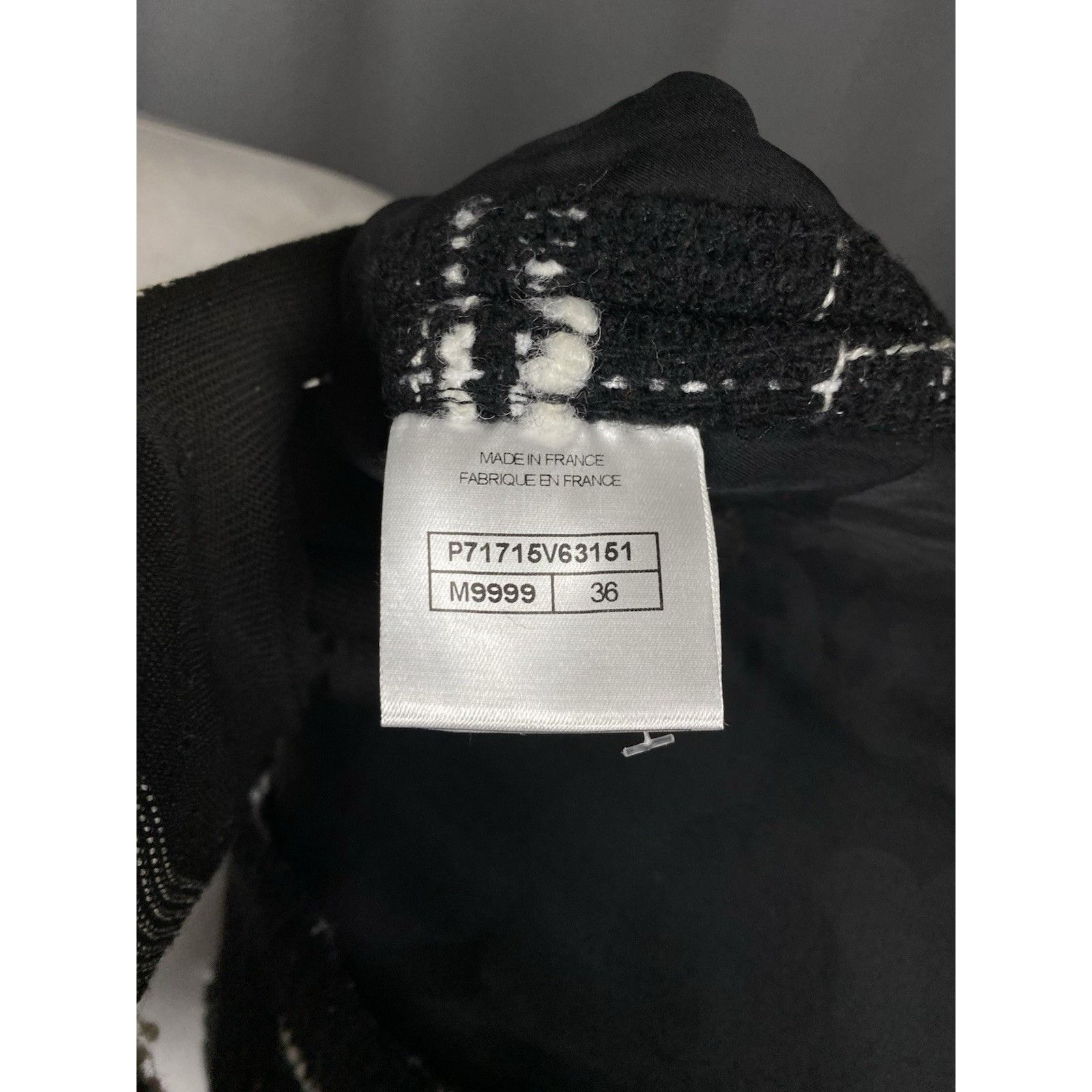 Chanel Chanel Women's Black Checked Tweed Wool Silk Crewneck Blouse Size XS / US 0-2 / IT 36-38 - 9 Thumbnail